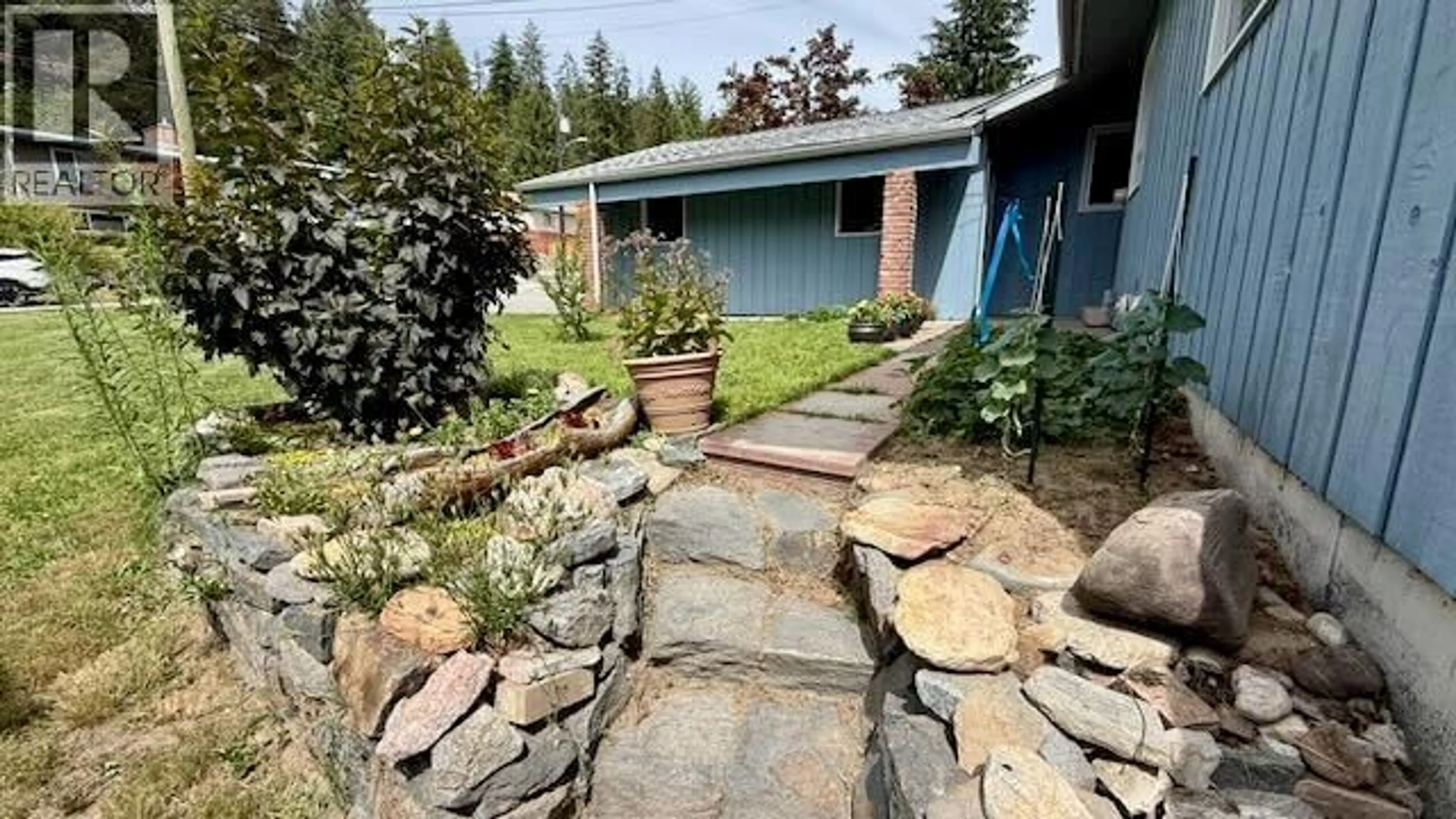 Unknown for 2409 11TH AVENUE, Castlegar British Columbia V1N3B1