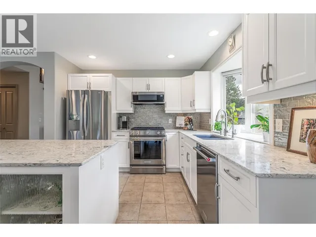 4122 GALLAGHERS BOULEVARD SOUTH, Kelowna 5