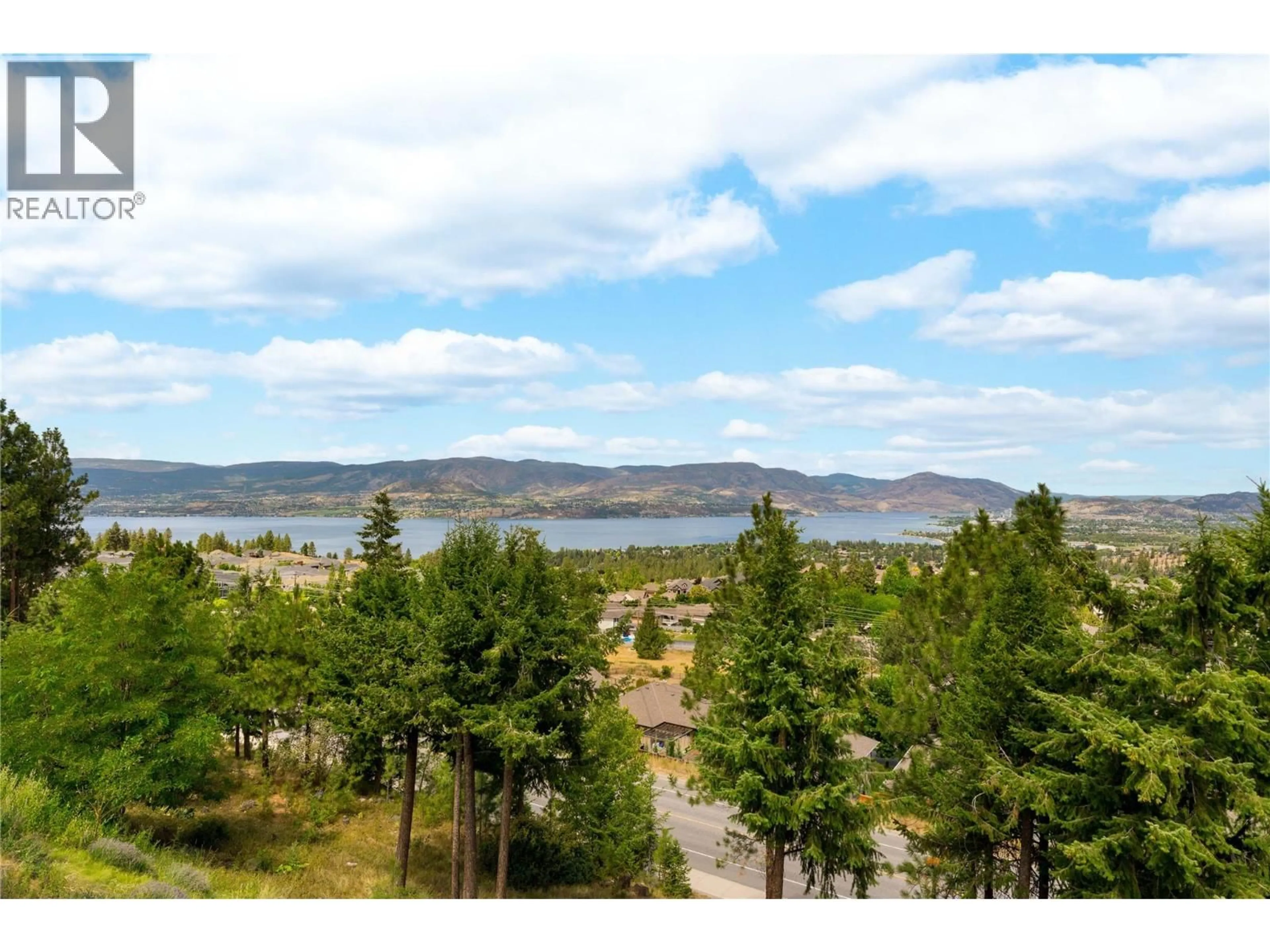 A pic from outside/outdoor area/front of a property/back of a property/a pic from drone, water/lake/river/ocean view for 754 SOUTH CREST DRIVE, Kelowna British Columbia V1W4W7