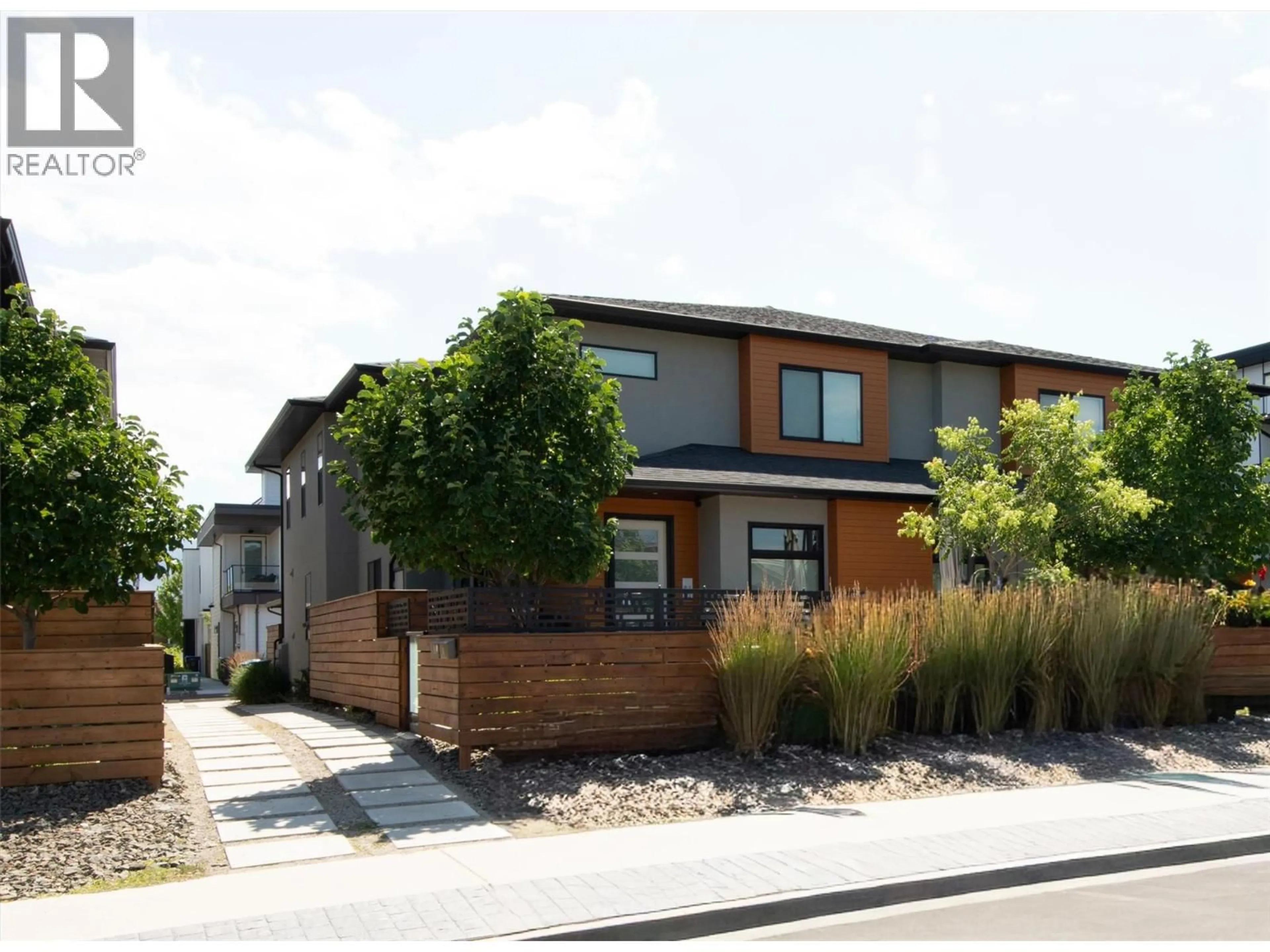 Home with brick exterior material, street for 3 - 877 MORRISON AVENUE, Kelowna British Columbia V1Y5E6