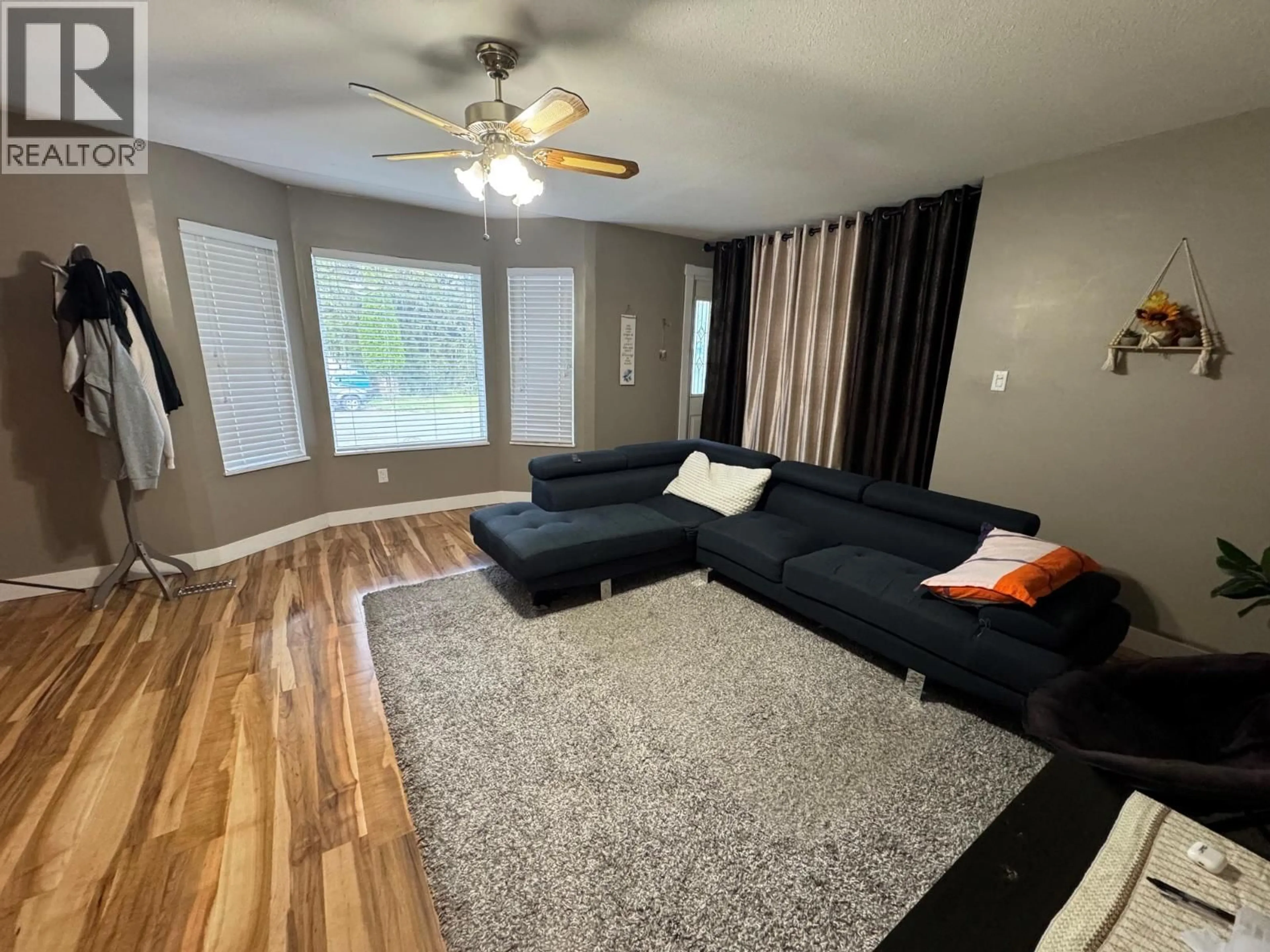 Living room with furniture, unknown for 3313 BOYD ROAD, Merritt British Columbia V1K1J3