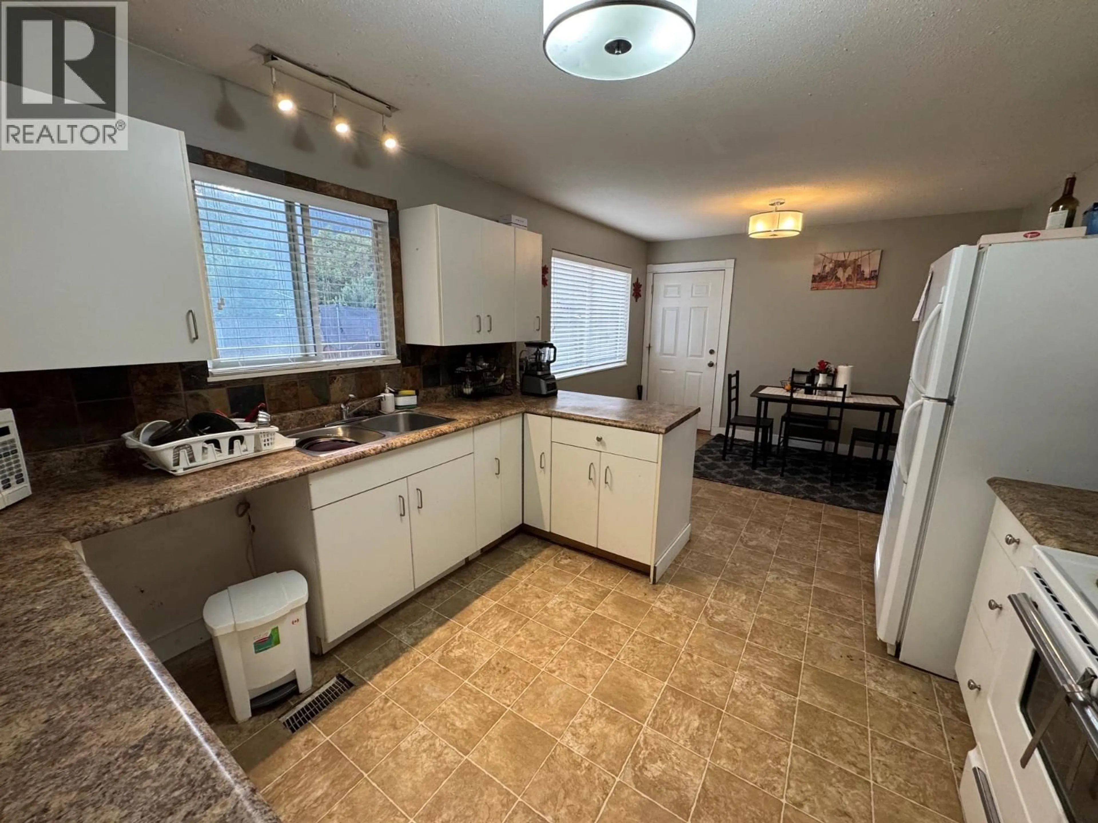Standard kitchen, ceramic/tile floor for 3313 BOYD ROAD, Merritt British Columbia V1K1J3