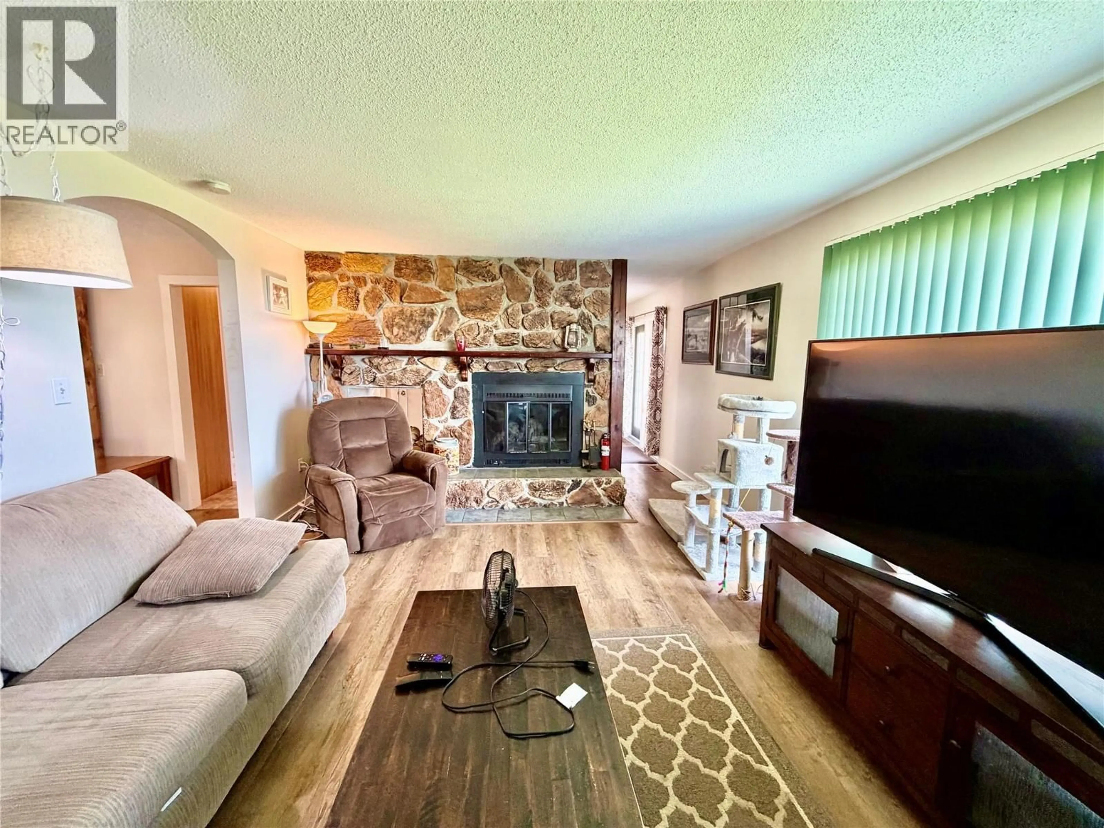 Living room with furniture, unknown for 13384 TRAIL WAY, Dawson Creek British Columbia V1G0H3