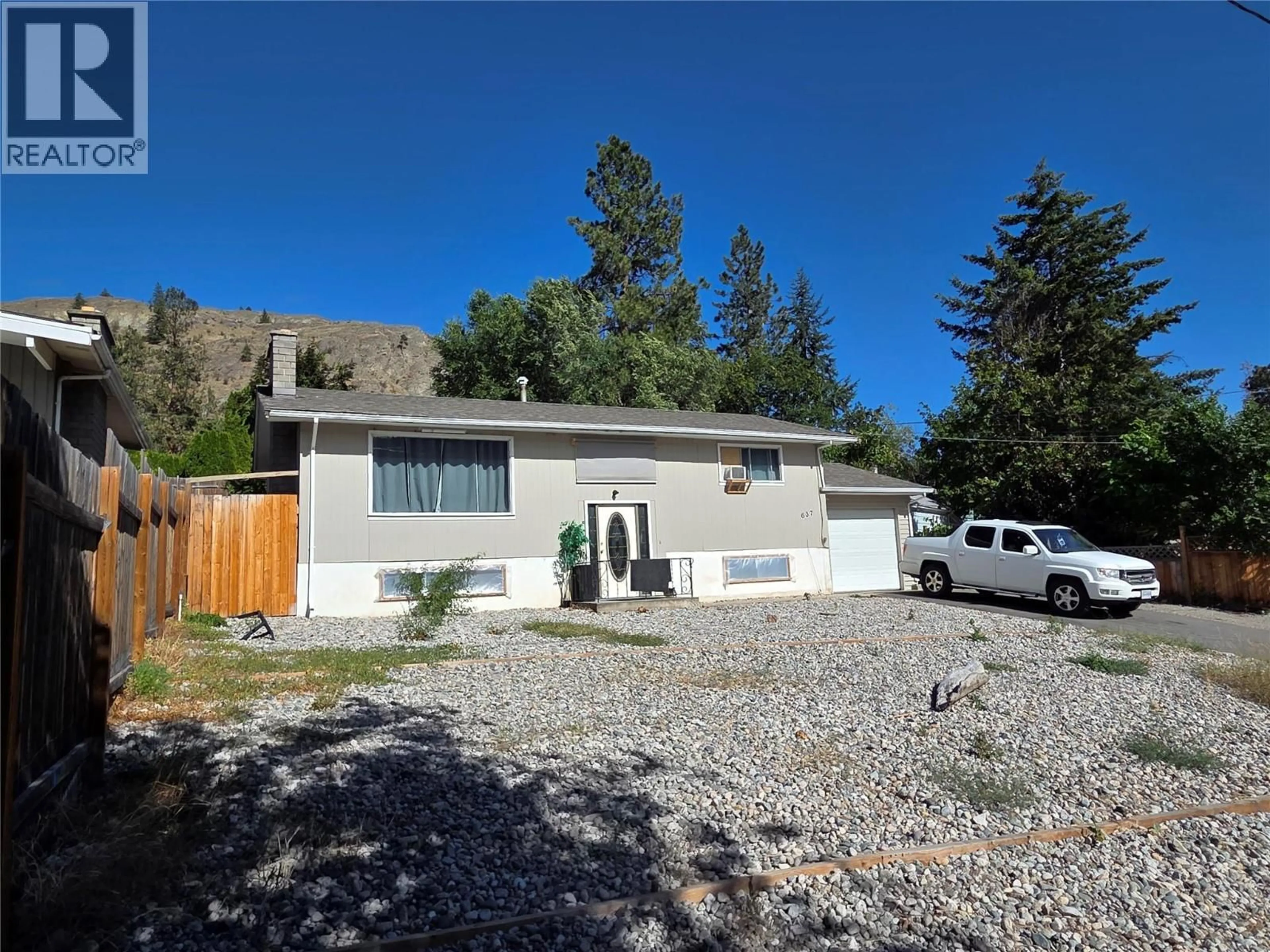 Home with vinyl exterior material, unknown for 637 EASTSIDE ROAD, Okanagan Falls British Columbia V0H1R5