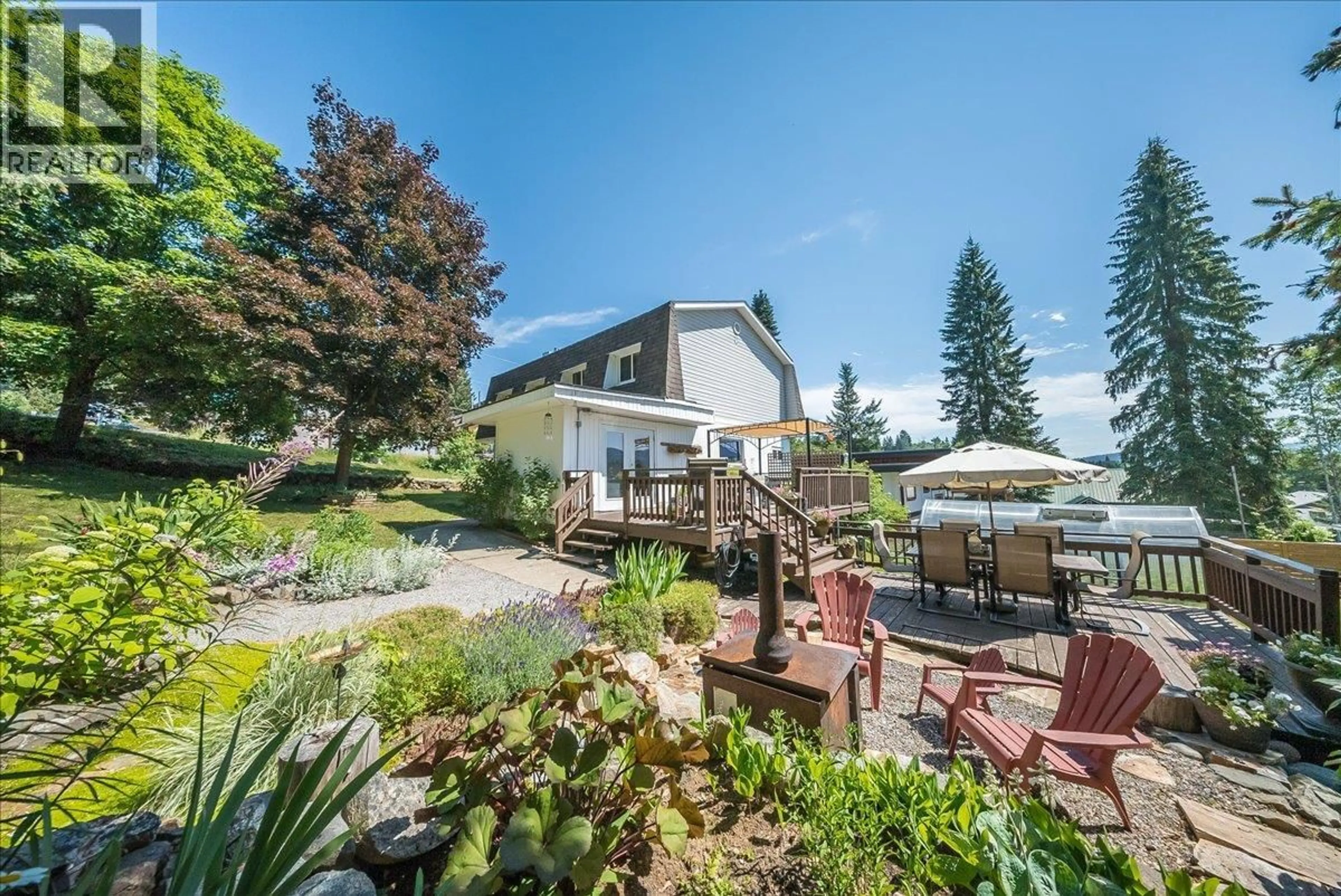 Patio, water/lake/river/ocean view for 1517 KOOTENAY AVENUE, Rossland British Columbia V0G1Y0