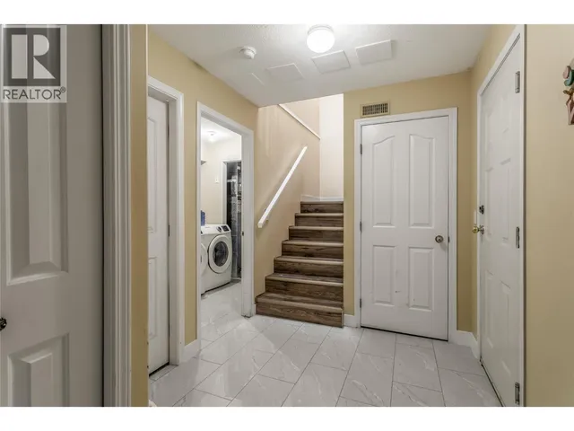1275 GAGGIN ROAD, Kelowna 4