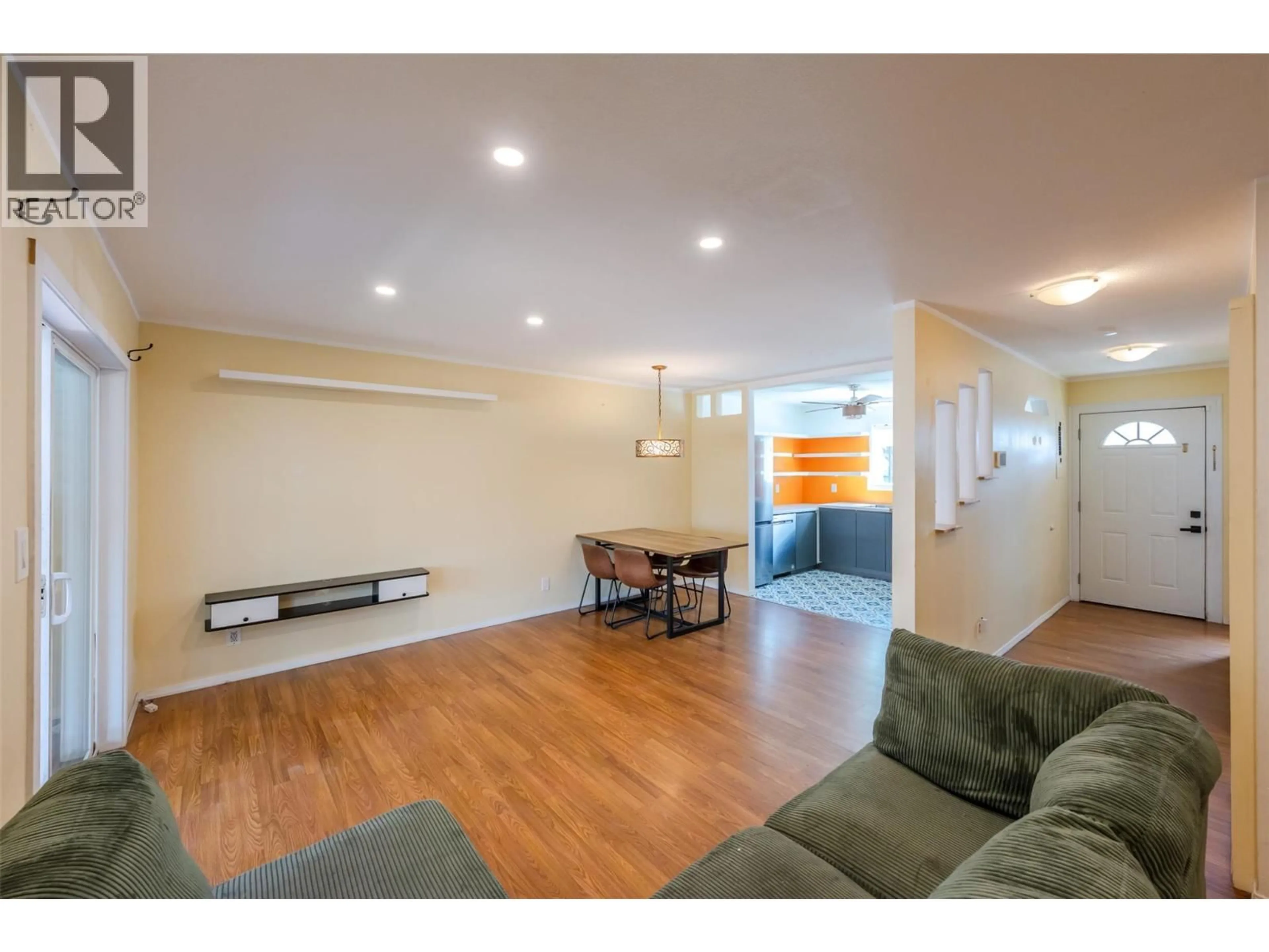 Unknown for 109 - 3004 SOUTH MAIN STREET, Penticton British Columbia V2A5J6