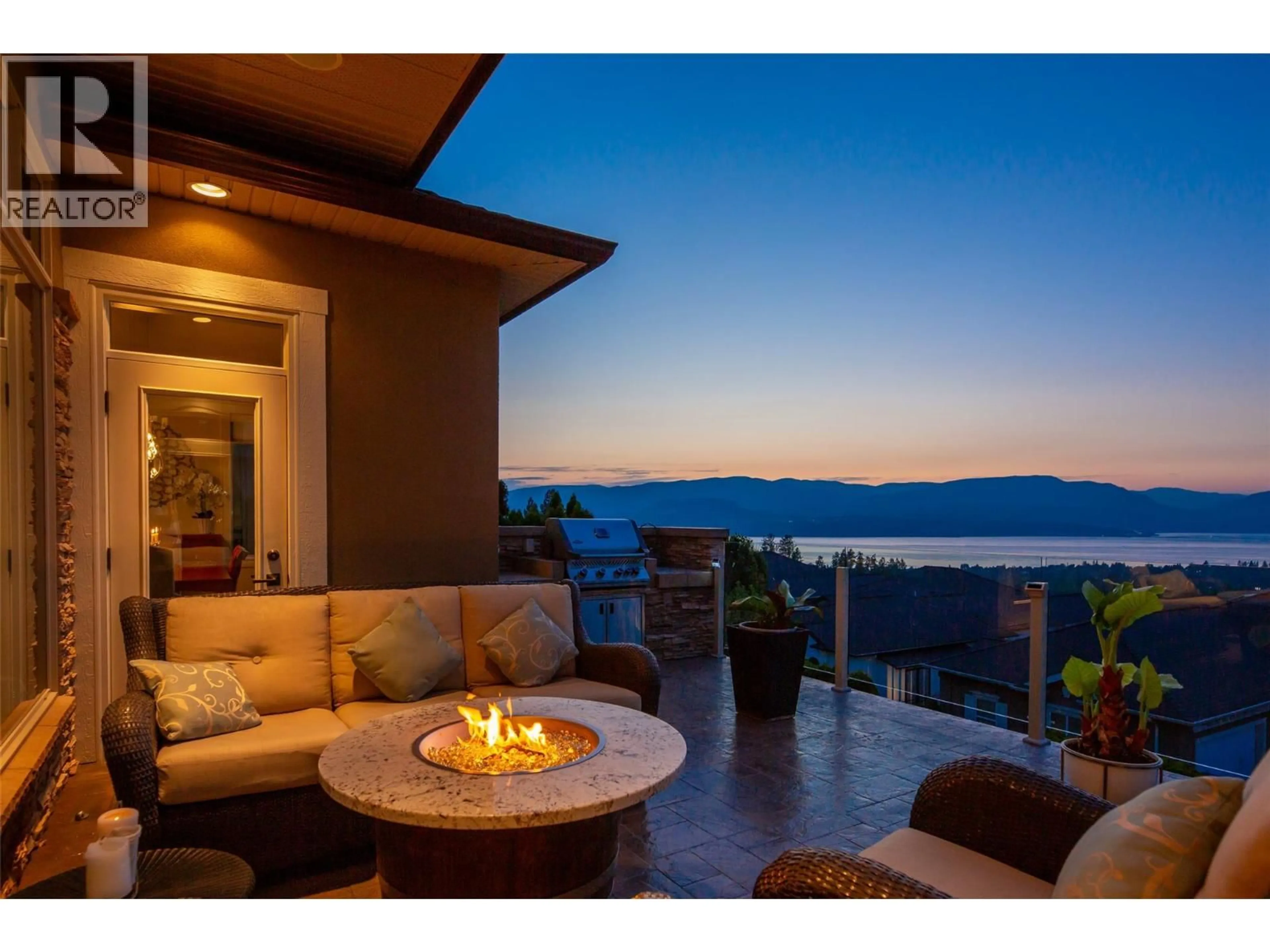 Patio, water/lake/river/ocean view for 670 DEVONIAN AVENUE, Kelowna British Columbia V1W5C2