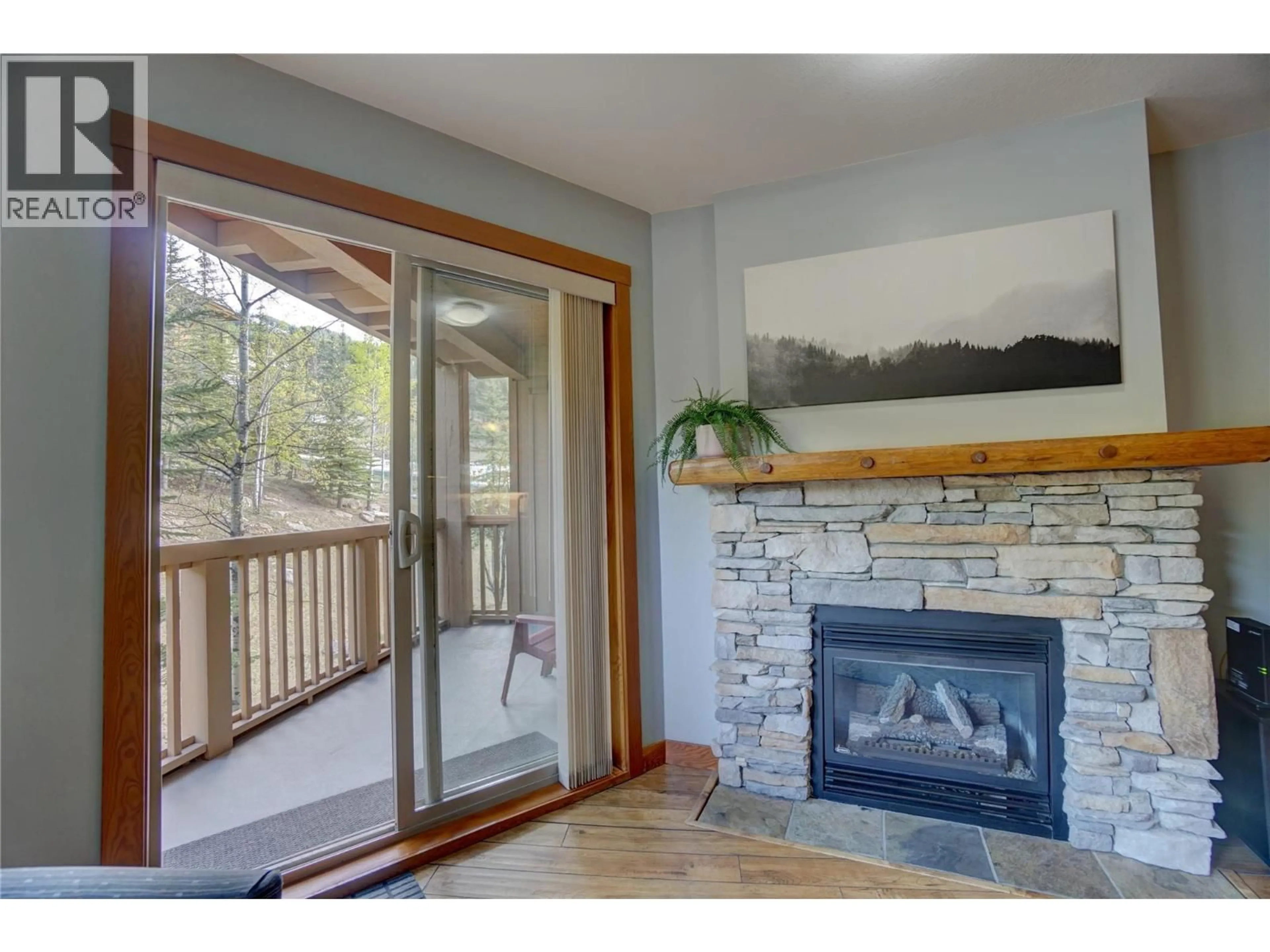 Unknown for 322 - 2080 SUMMIT DRIVE, Panorama British Columbia V0A1T0