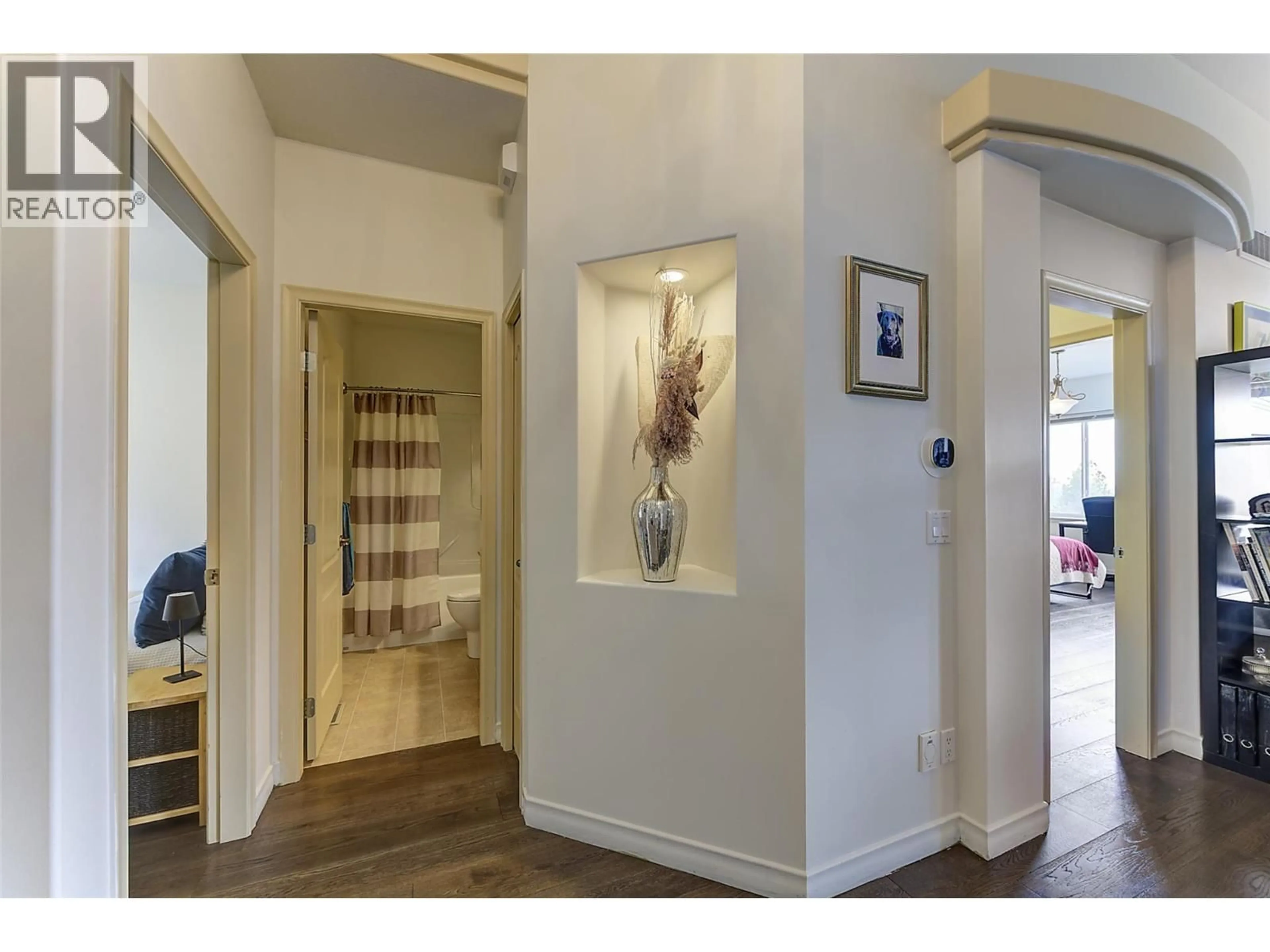 Indoor entryway for 133 - 1950 CAPISTRANO DRIVE, Kelowna British Columbia V1V2N7