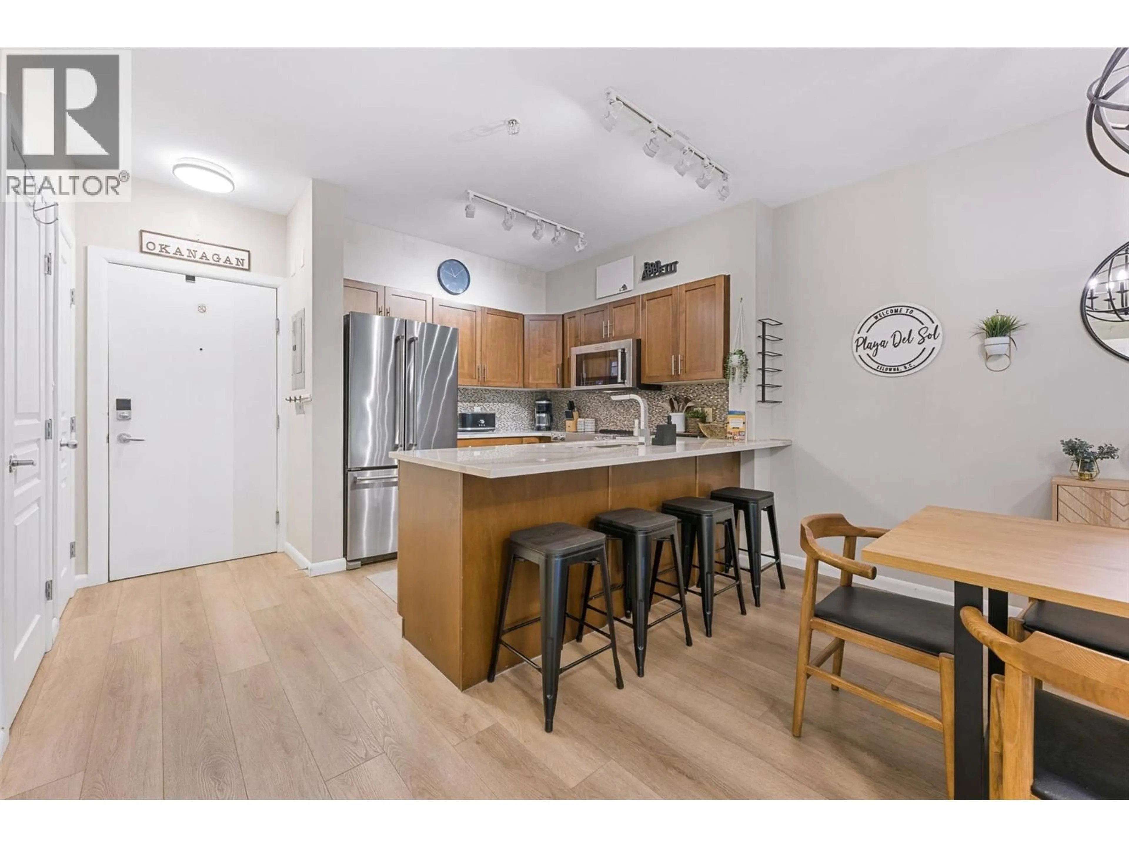 Open concept kitchen, unknown for 338 - 654 COOK ROAD, Kelowna British Columbia V1W3G7
