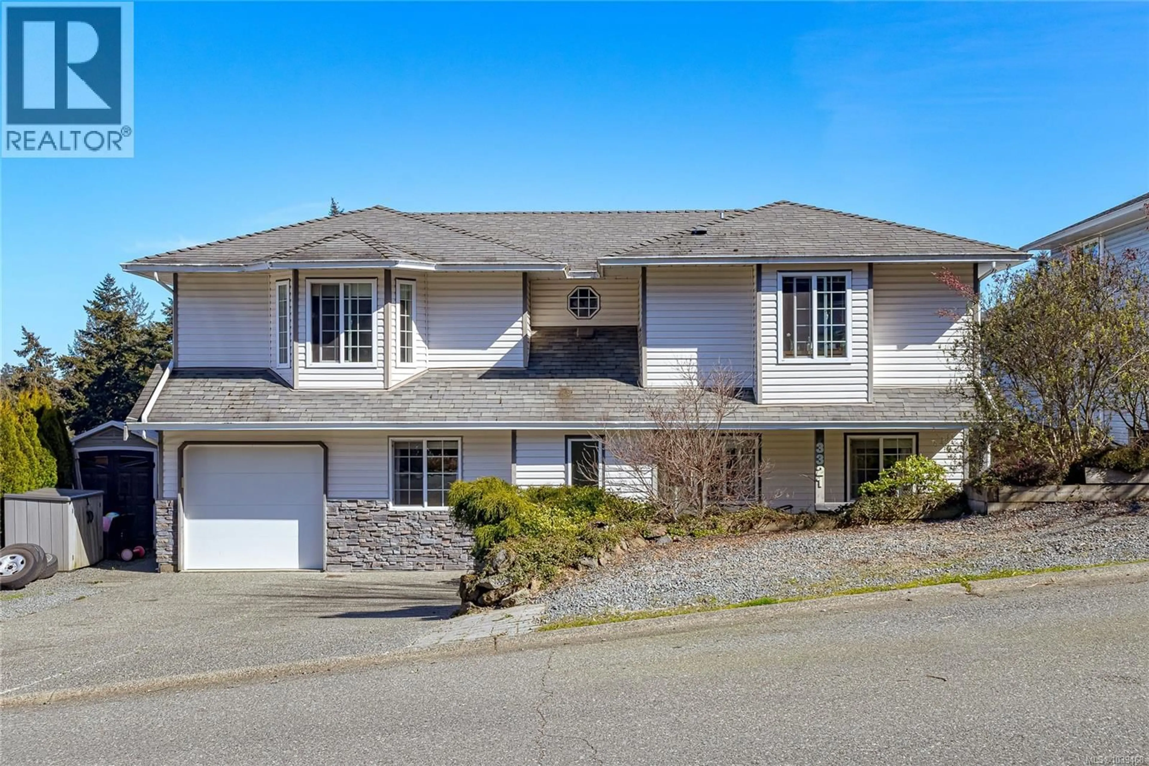 Home with vinyl exterior material, street for 3321 SUSAN MARIE PLACE, Colwood British Columbia V9C3V3