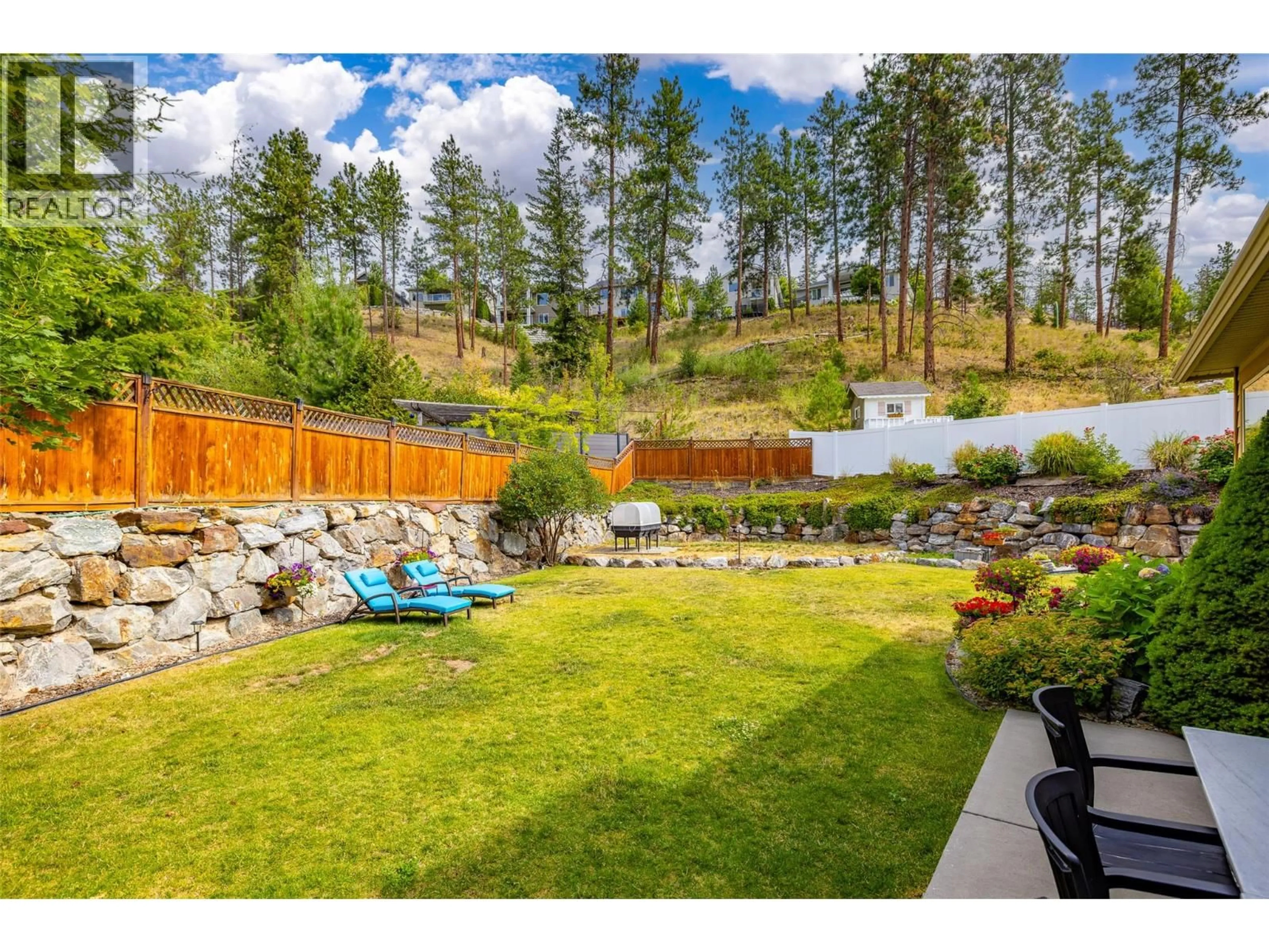 A pic from outside/outdoor area/front of a property/back of a property/a pic from drone, water/lake/river/ocean view for 2034 ROSEWOOD COURT, West Kelowna British Columbia V1Z4B5