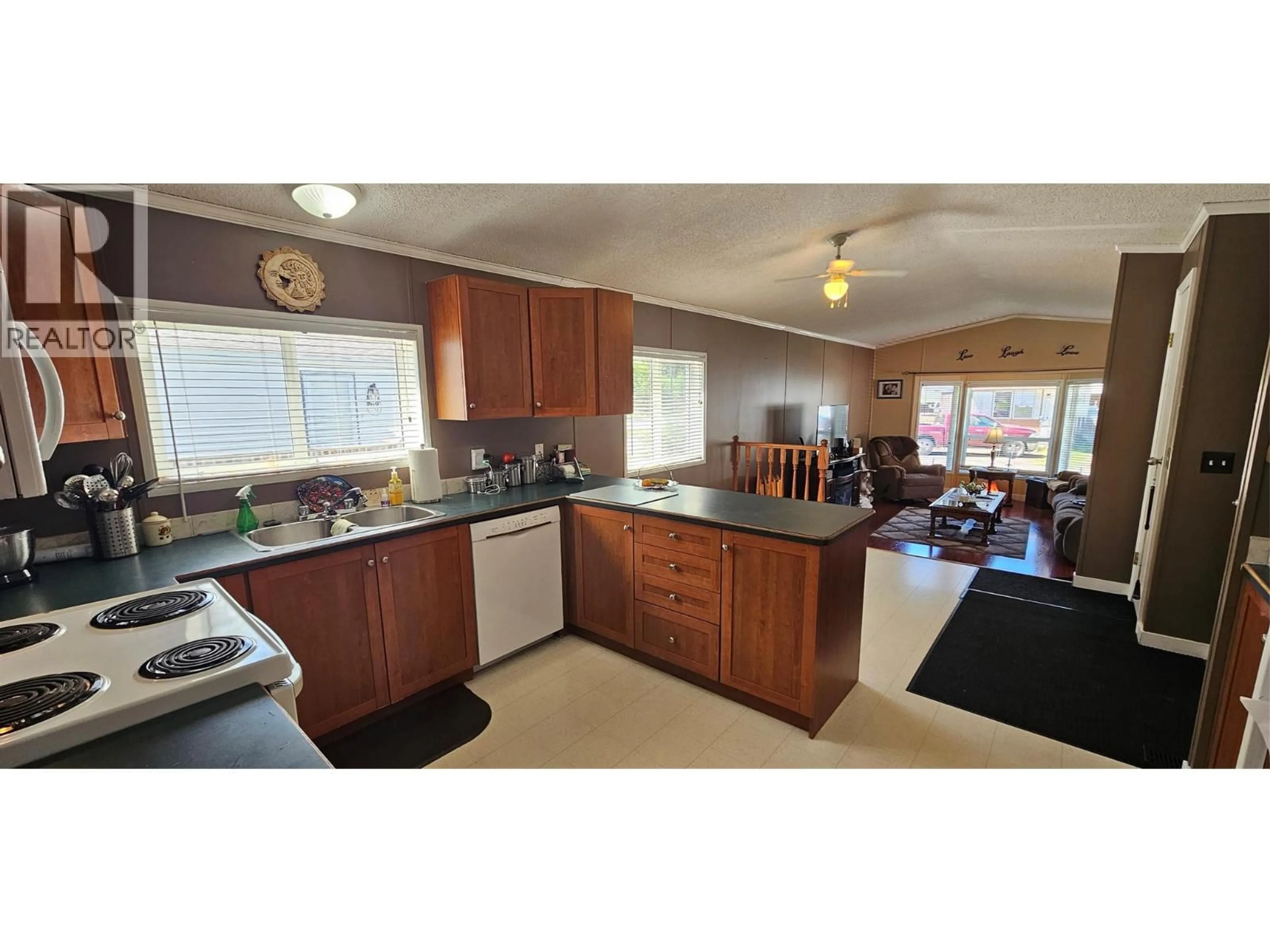 Standard kitchen, wood/laminate floor for 37 - 100 ASPEN DRIVE, Sparwood British Columbia V0B2G0