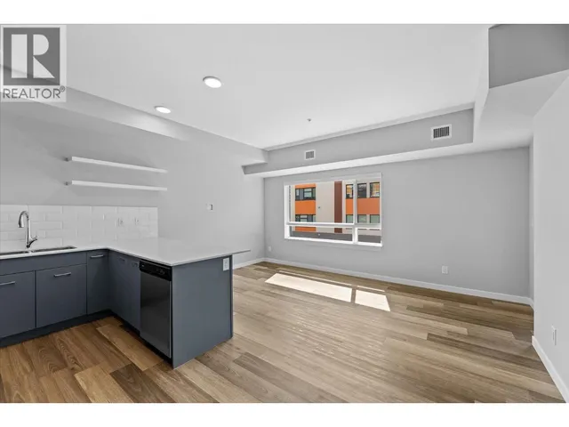210 - 722 VALLEY ROAD, Kelowna 3