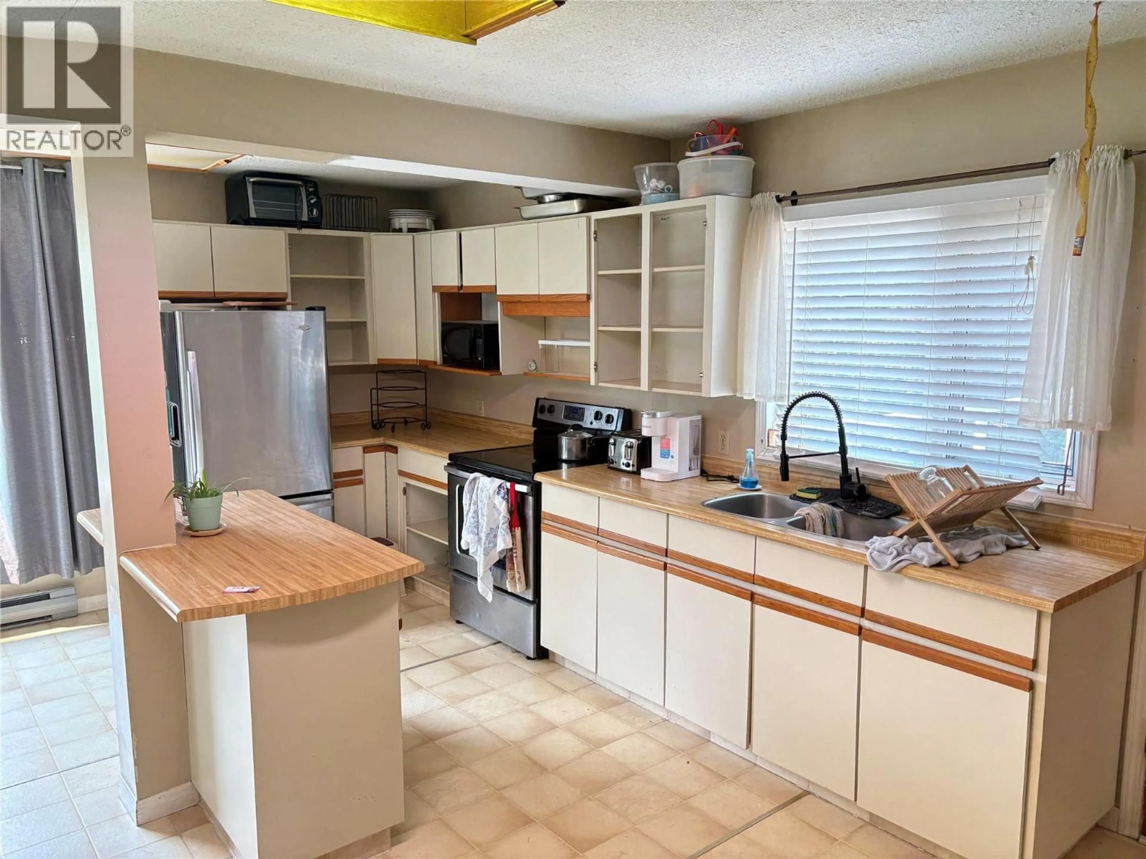 Unknown for 1421 DAVY ROAD, Clearwater British Columbia V0E1N0