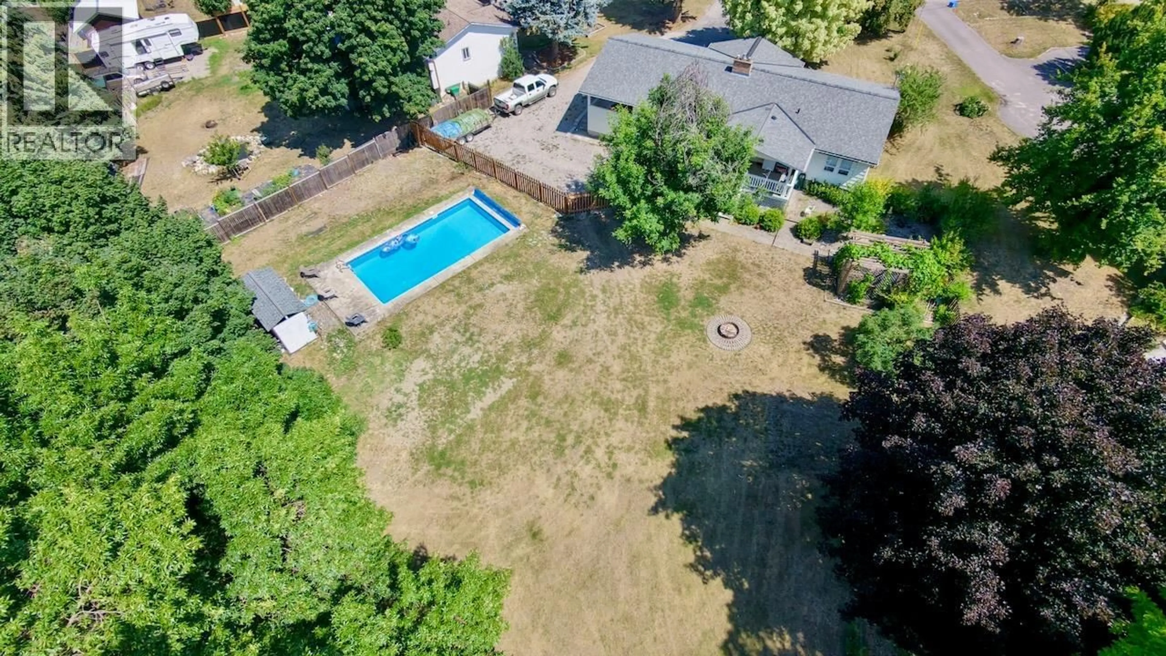 A pic from outside/outdoor area/front of a property/back of a property/a pic from drone, water/lake/river/ocean view for 3467 LOCKHART CRESCENT, Armstrong British Columbia V0E1B8