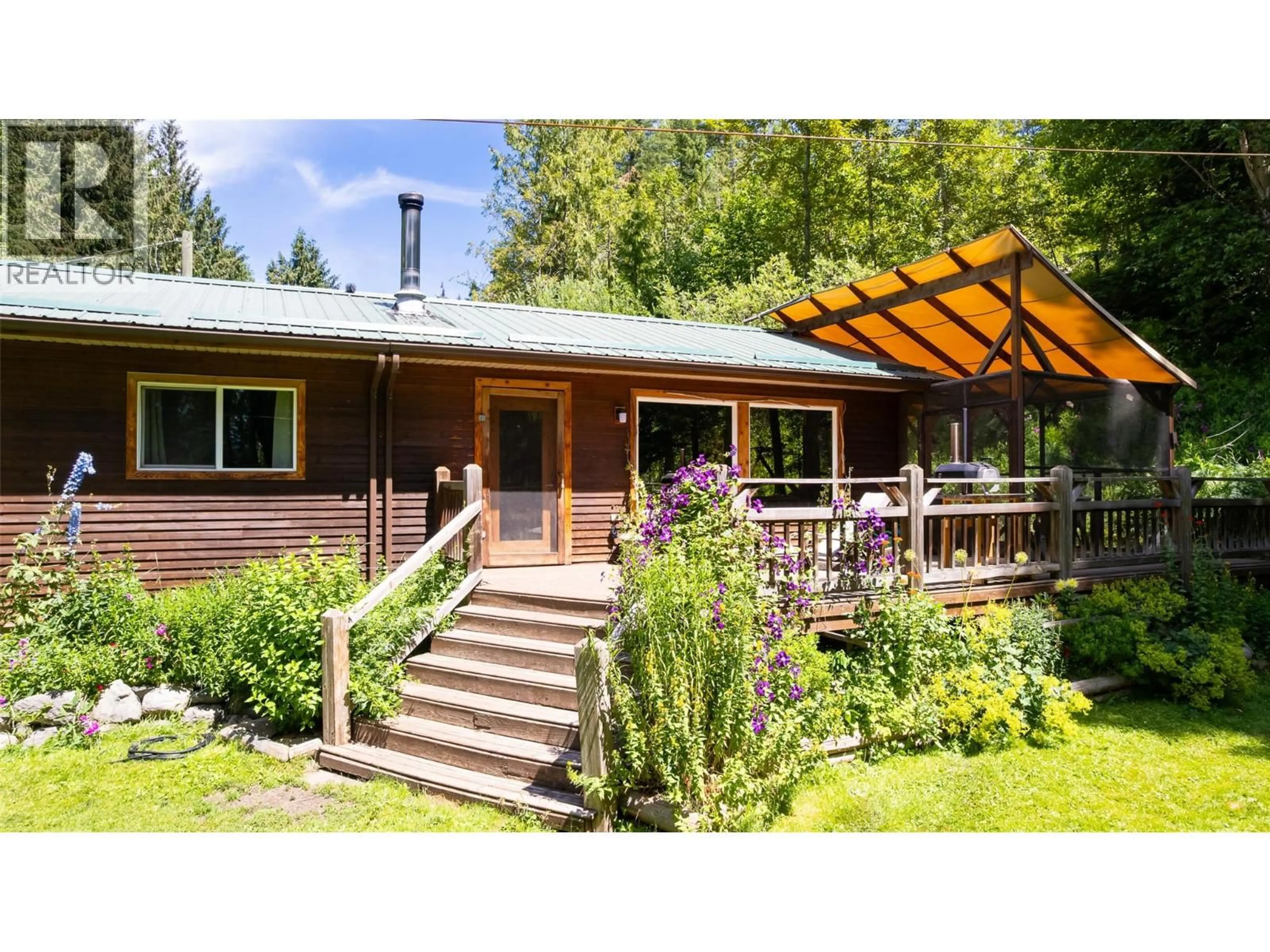 Unknown for 5520 DUCK CREEK ROAD, Wynndel British Columbia V0B2N2