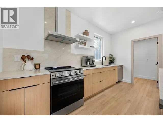 3 - 1506 39A AVENUE, Vernon 5