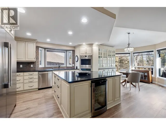 3907 GALLAGHERS CIRCLE, Kelowna 3