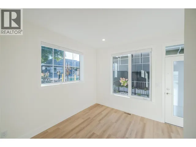 105 - 795 ONTARIO STREET, Penticton 3