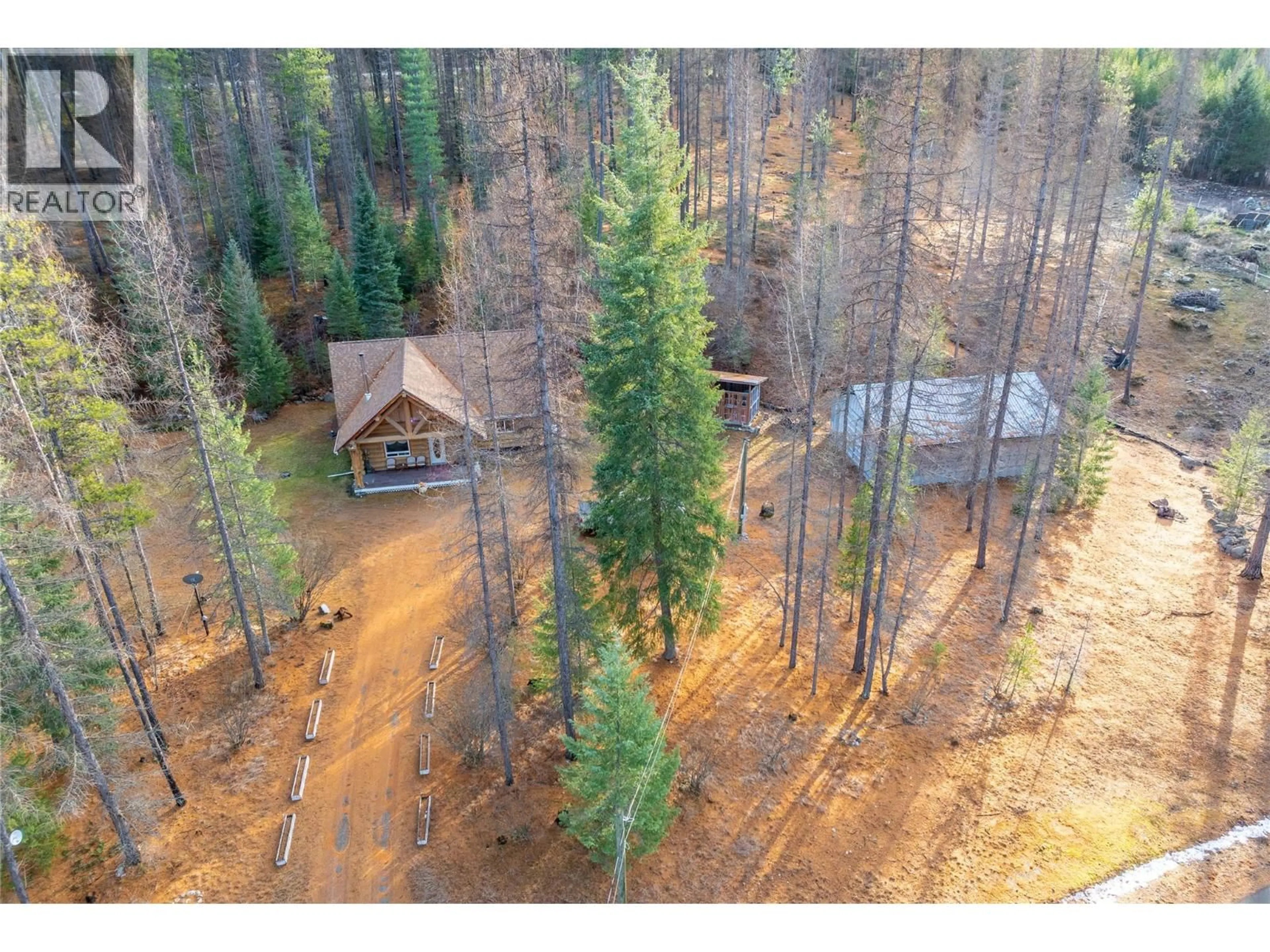 A pic from outside/outdoor area/front of a property/back of a property/a pic from drone, forest/trees view for 7349 MAJESTIC ROAD, Kingsgate British Columbia V0B1V1