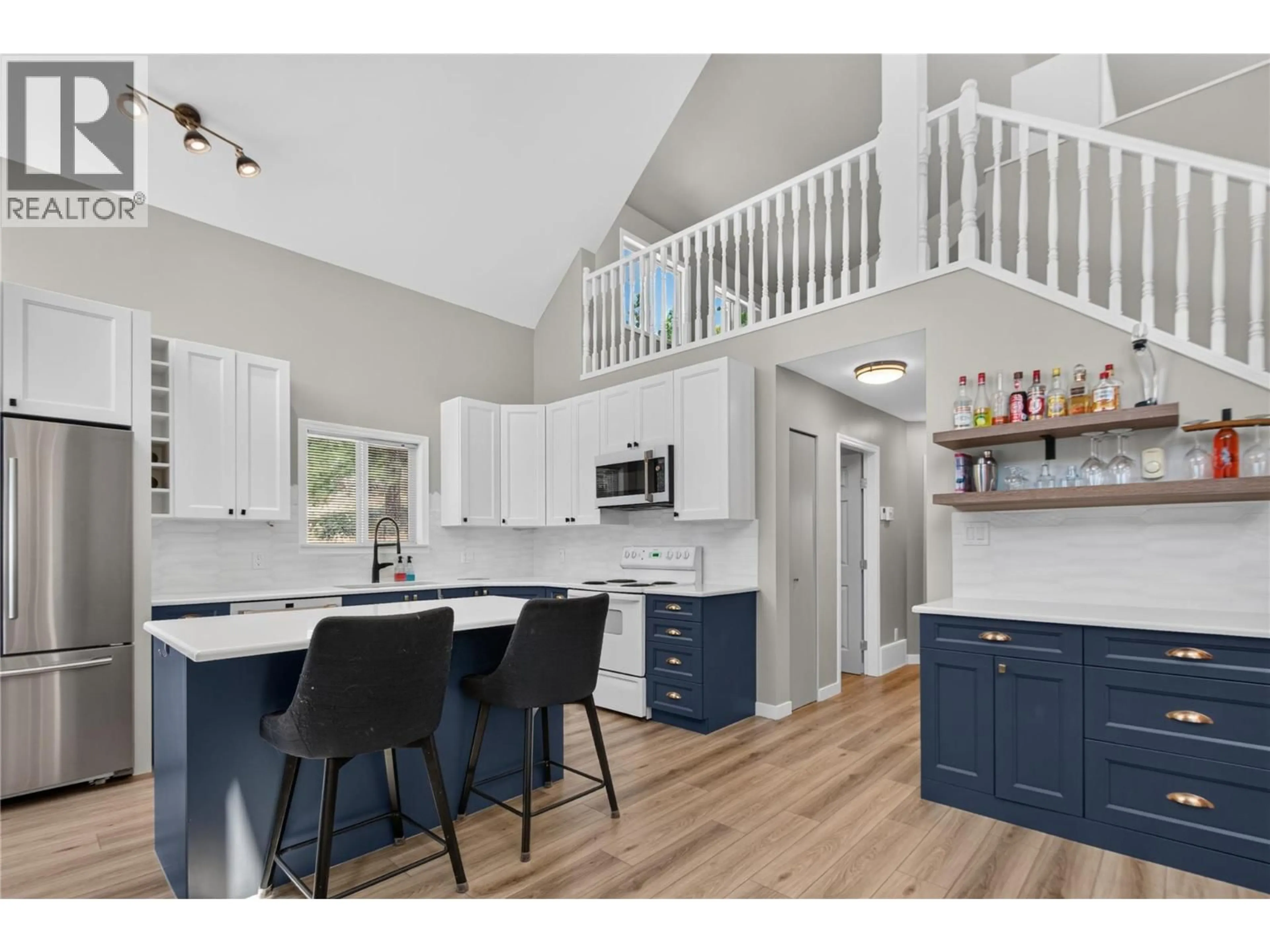Open concept kitchen, unknown for 320 WHITE LAKE ROAD, Kaleden British Columbia V0H1K0