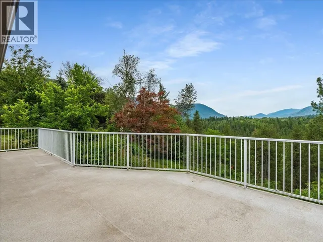 138 100TH STREET, Castlegar 4