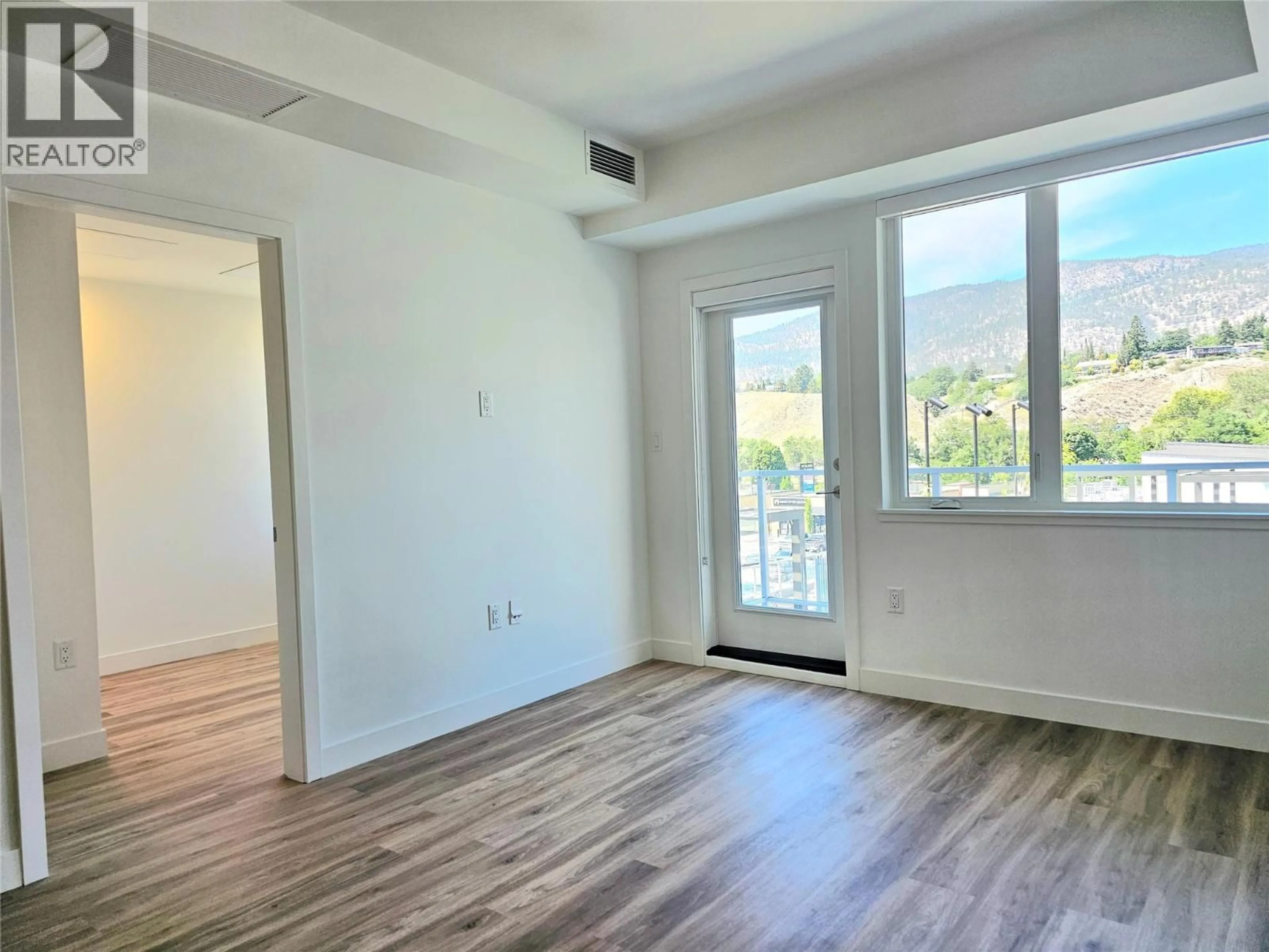 A pic of a room for 420 - 271 WYLIE STREET, Penticton British Columbia V2A0L3