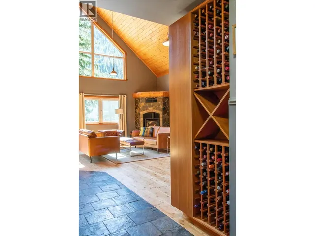 1957 GREYWOLF DRIVE, Panorama 5