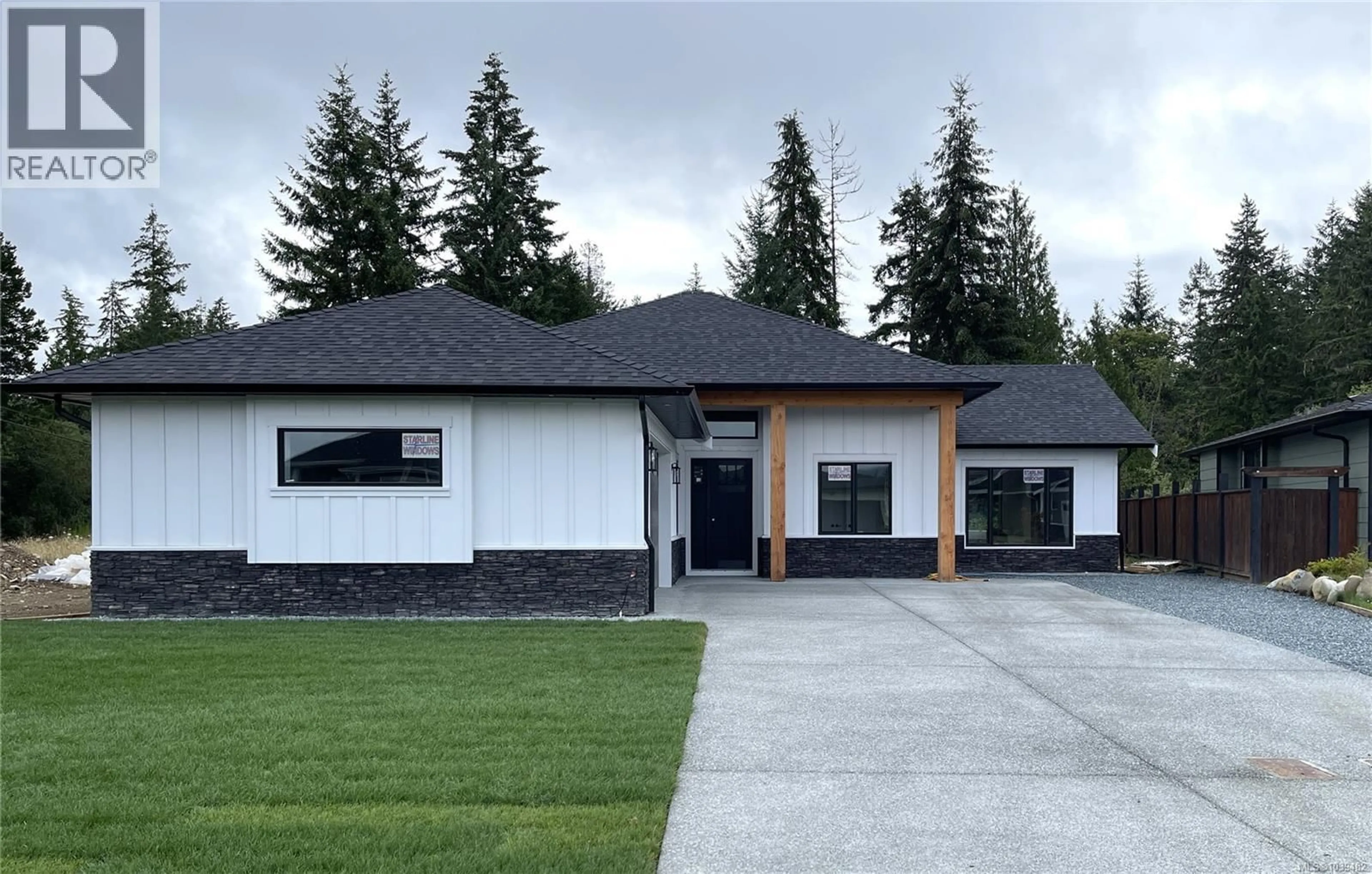 Home with vinyl exterior material, unknown for 3036 ARBUTUS DRIVE, Port Alberni British Columbia V9Y0C4