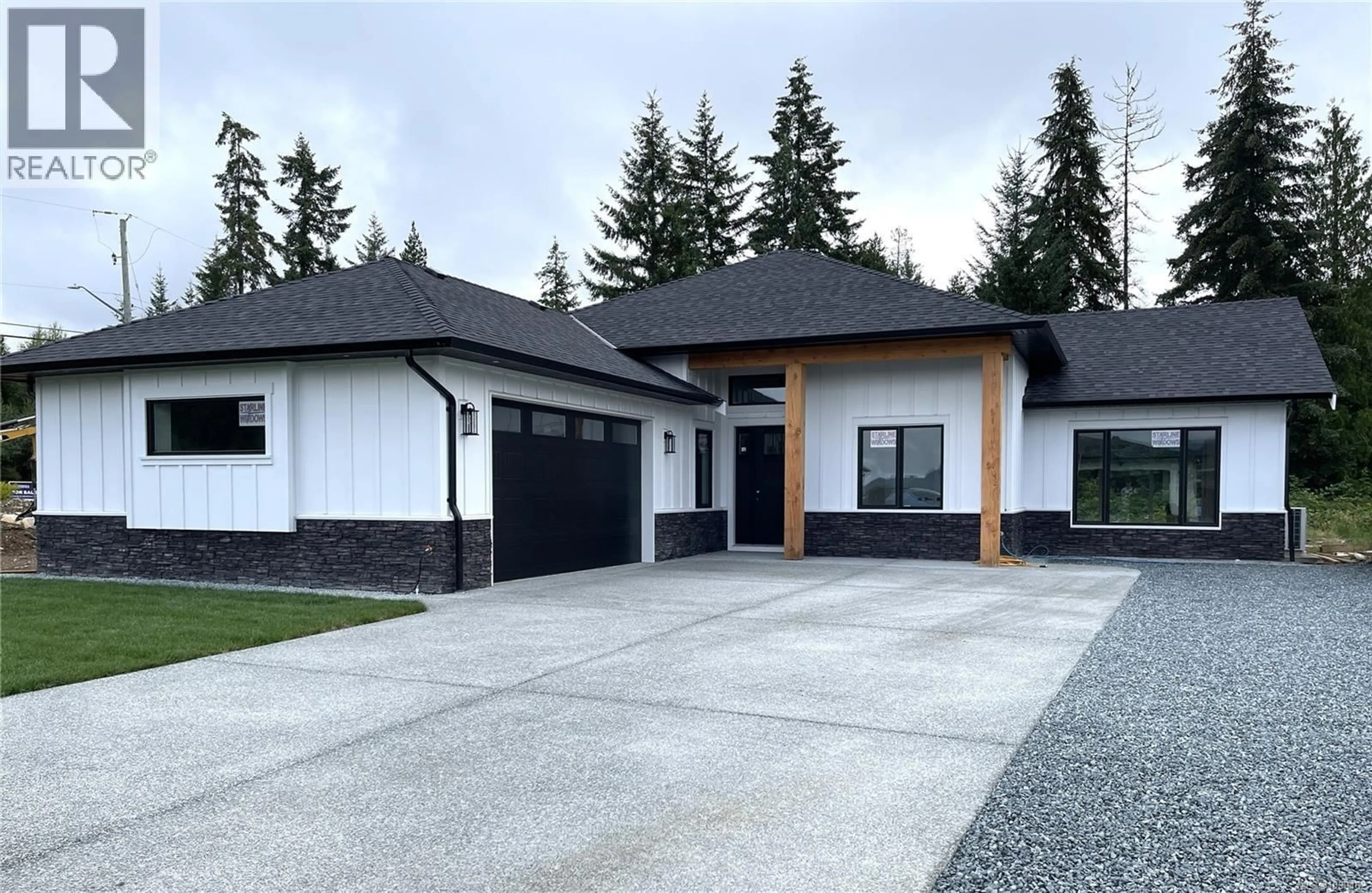 Home with vinyl exterior material, street for 3036 ARBUTUS DRIVE, Port Alberni British Columbia V9Y0C4