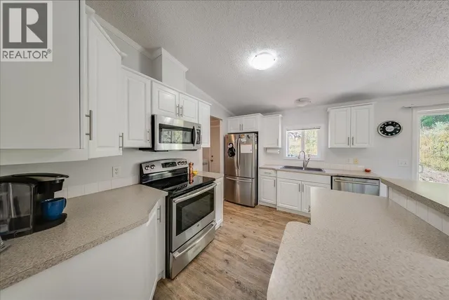 591 BAERG ROAD, Castlegar 5