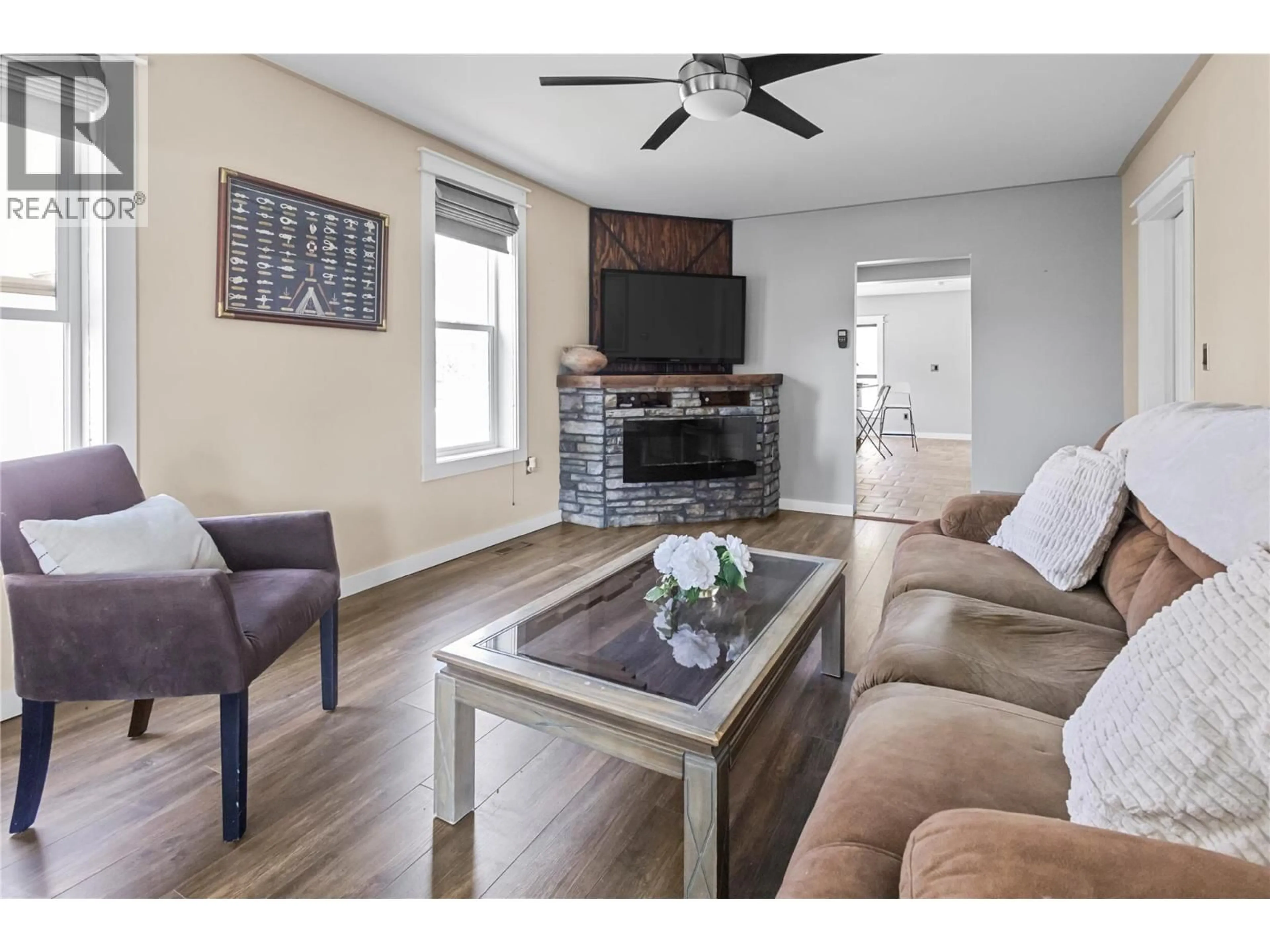 Living room with furniture, unknown for 1640 ODE ROAD, Christina Lake British Columbia V0H1E0