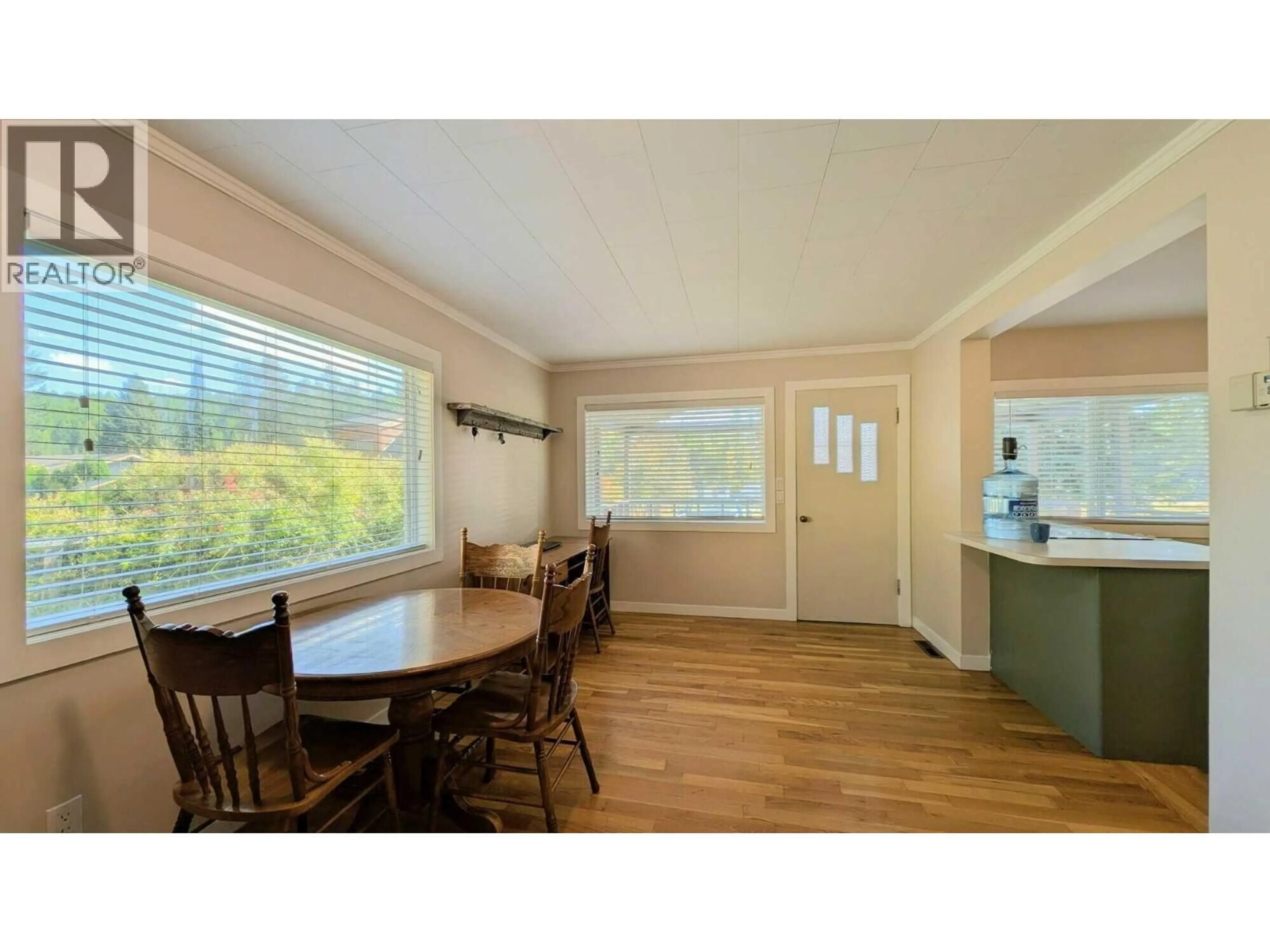 Dining room, wood/laminate floor for 1345 POISSON ROAD, Kimberley British Columbia V1A3M9