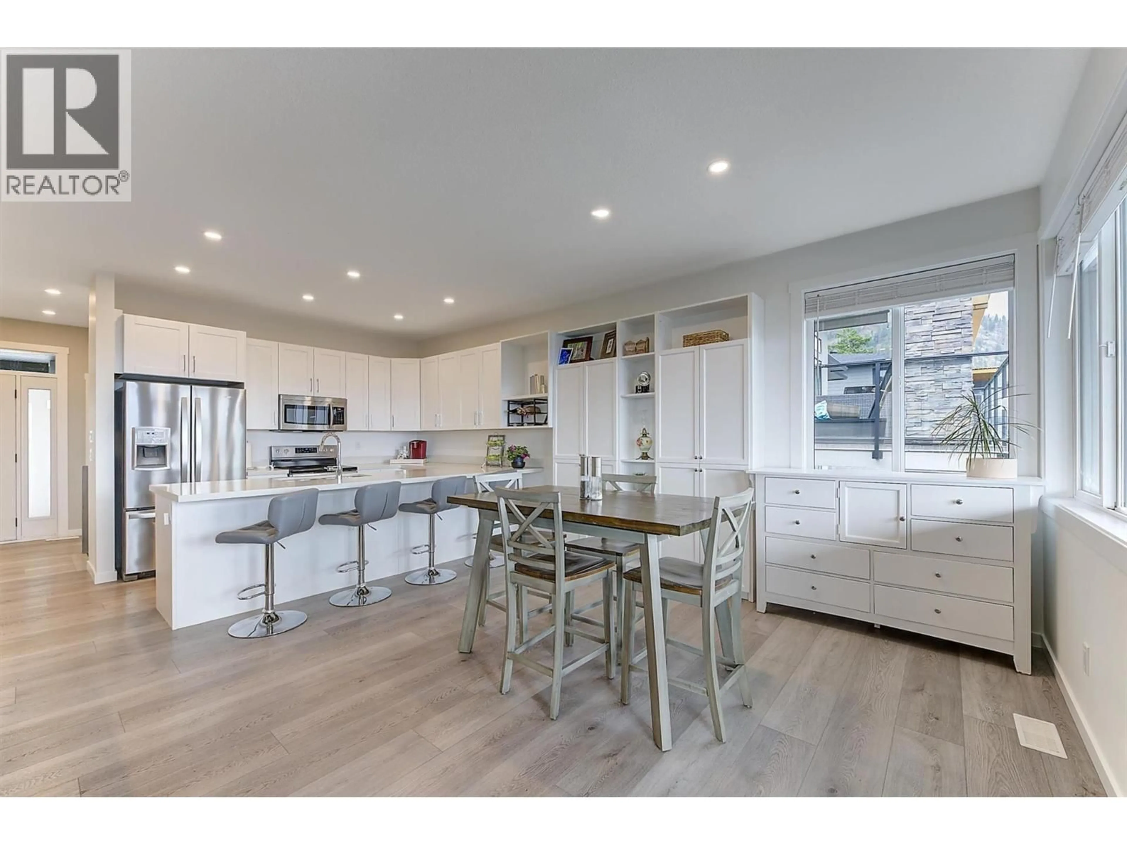 Open concept kitchen, unknown for 2484 TALLUS HEIGHTS LANE, West Kelowna British Columbia V4T3M2