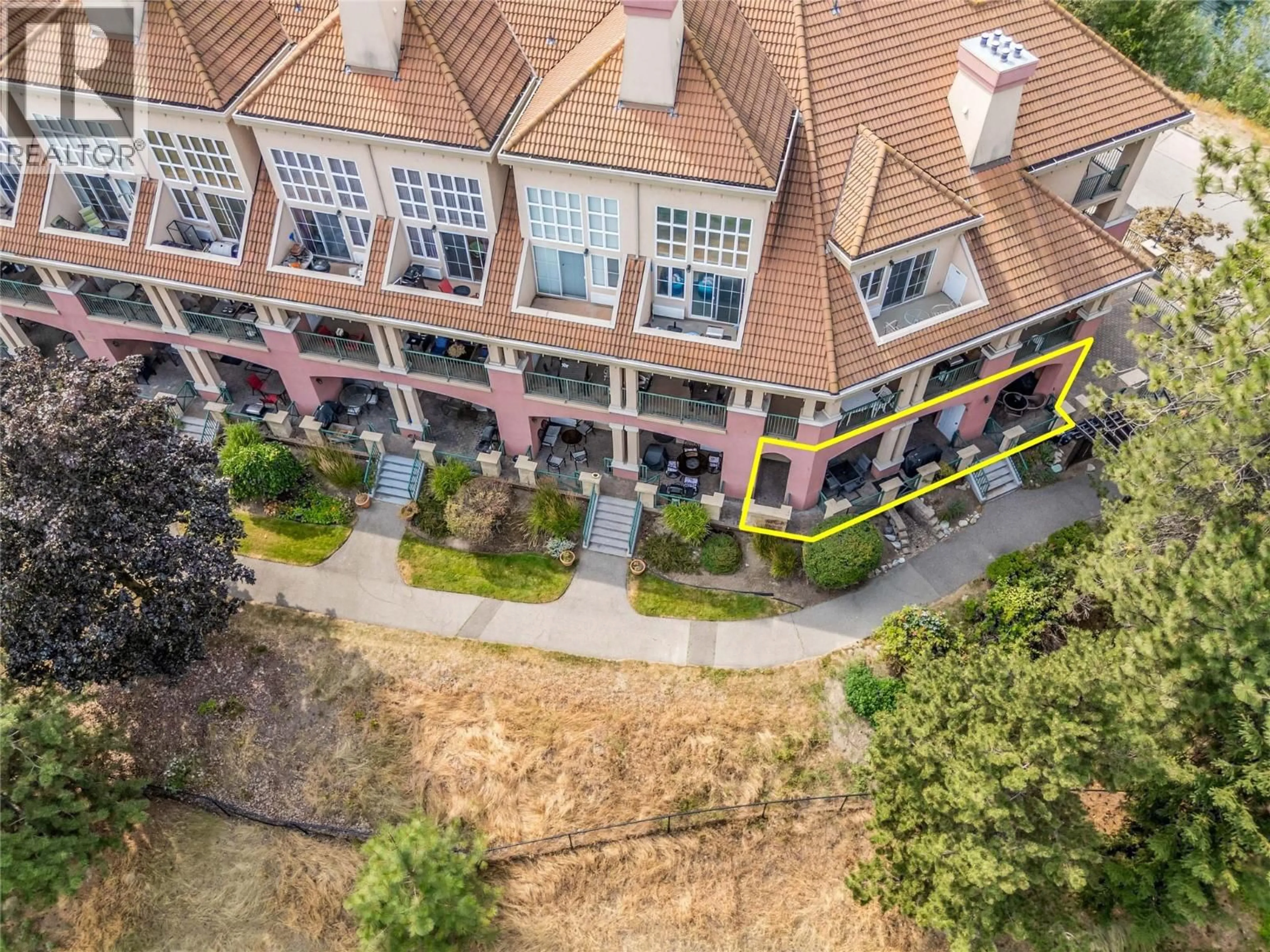 A pic from outside/outdoor area/front of a property/back of a property/a pic from drone, city buildings view from balcony for 101 - 3185 VIA CENTRALE OTHER, Kelowna British Columbia V1V2A7