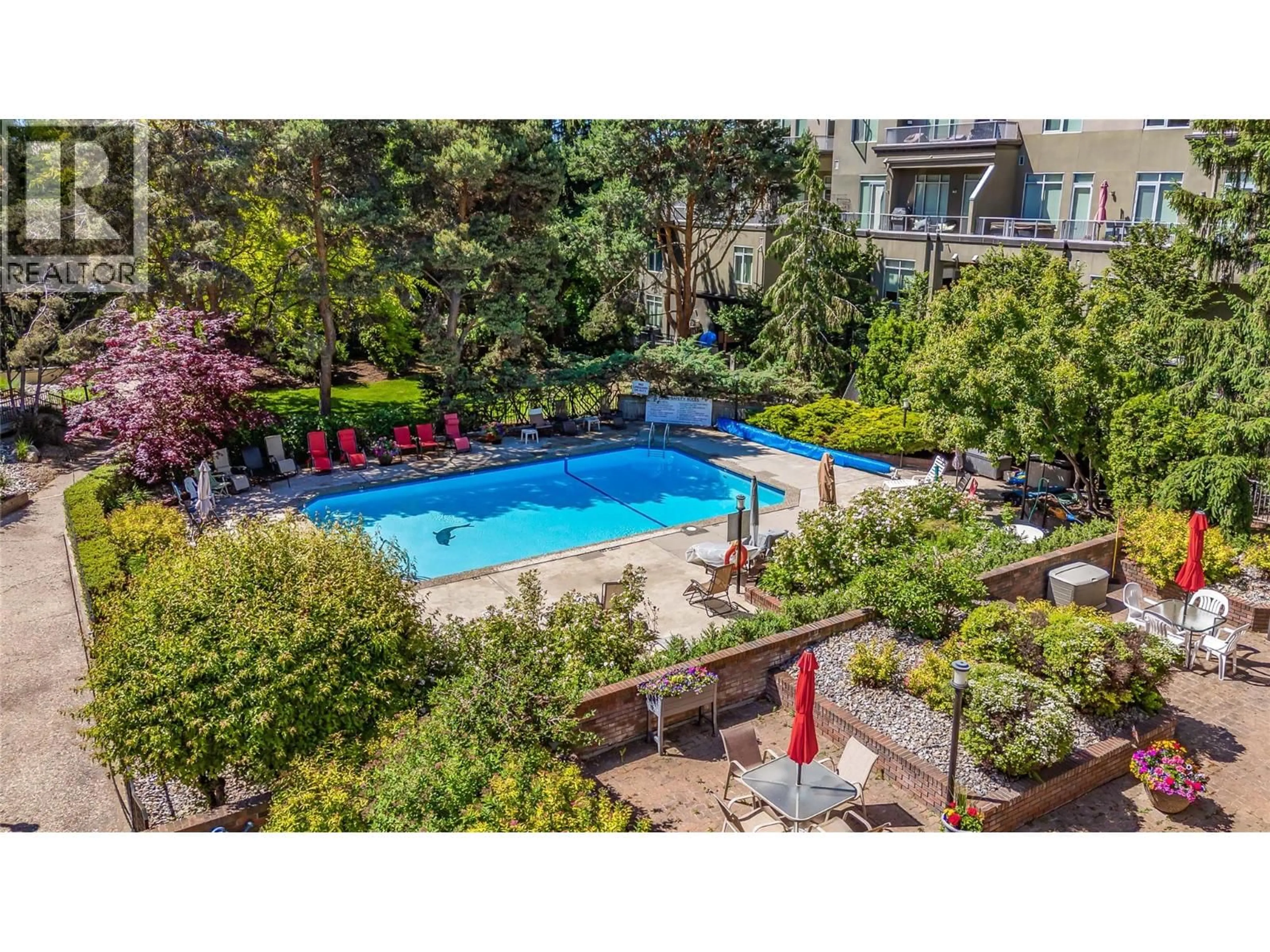 Pool for 201 - 1056 BERNARD AVENUE, Kelowna British Columbia V1Y8L7