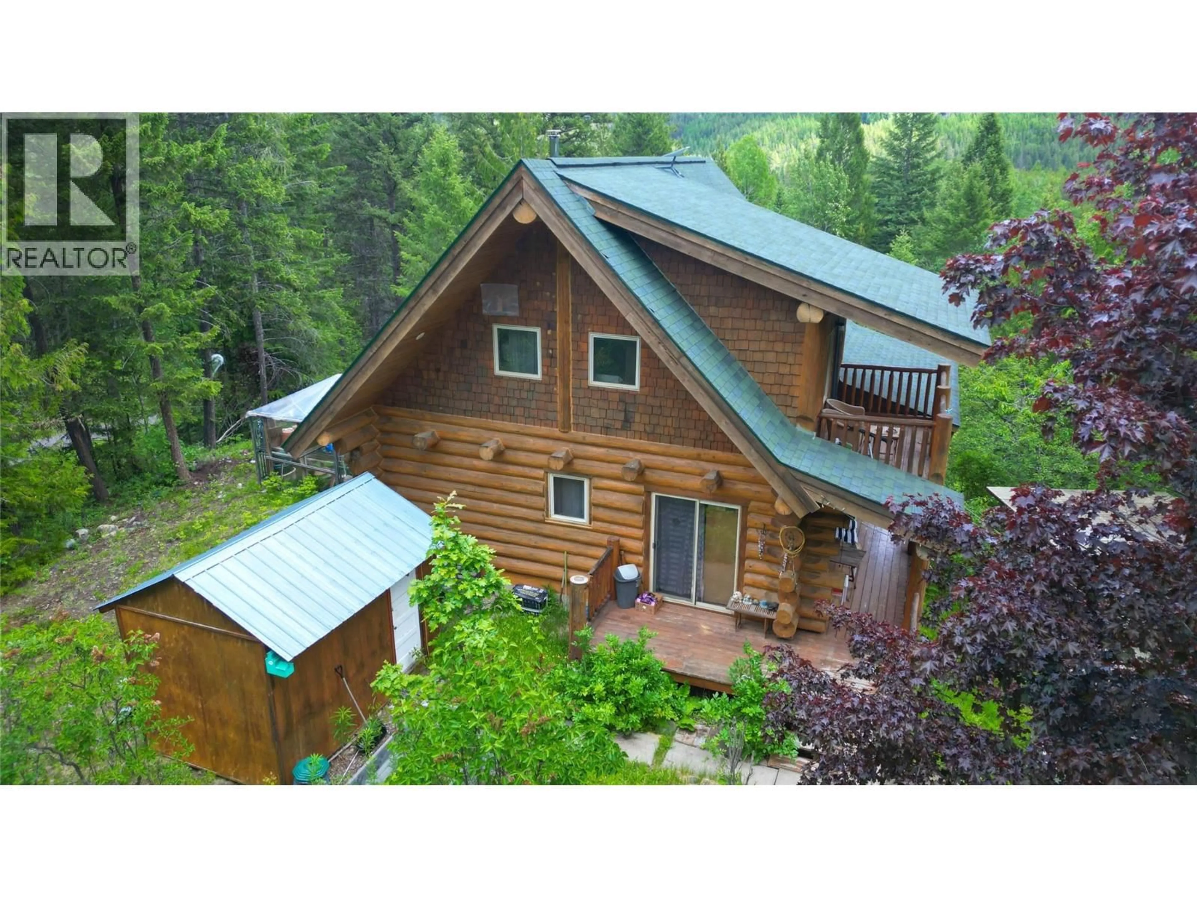 A pic from outside/outdoor area/front of a property/back of a property/a pic from drone, unknown for 2201 3/95 HIGHWAY, Yahk British Columbia V0B2P0