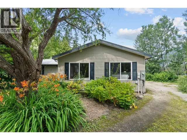 4421 73 AVENUE NORTHEAST, Salmon Arm 3