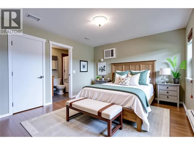 860 GLENWOOD AVENUE, Kelowna 3