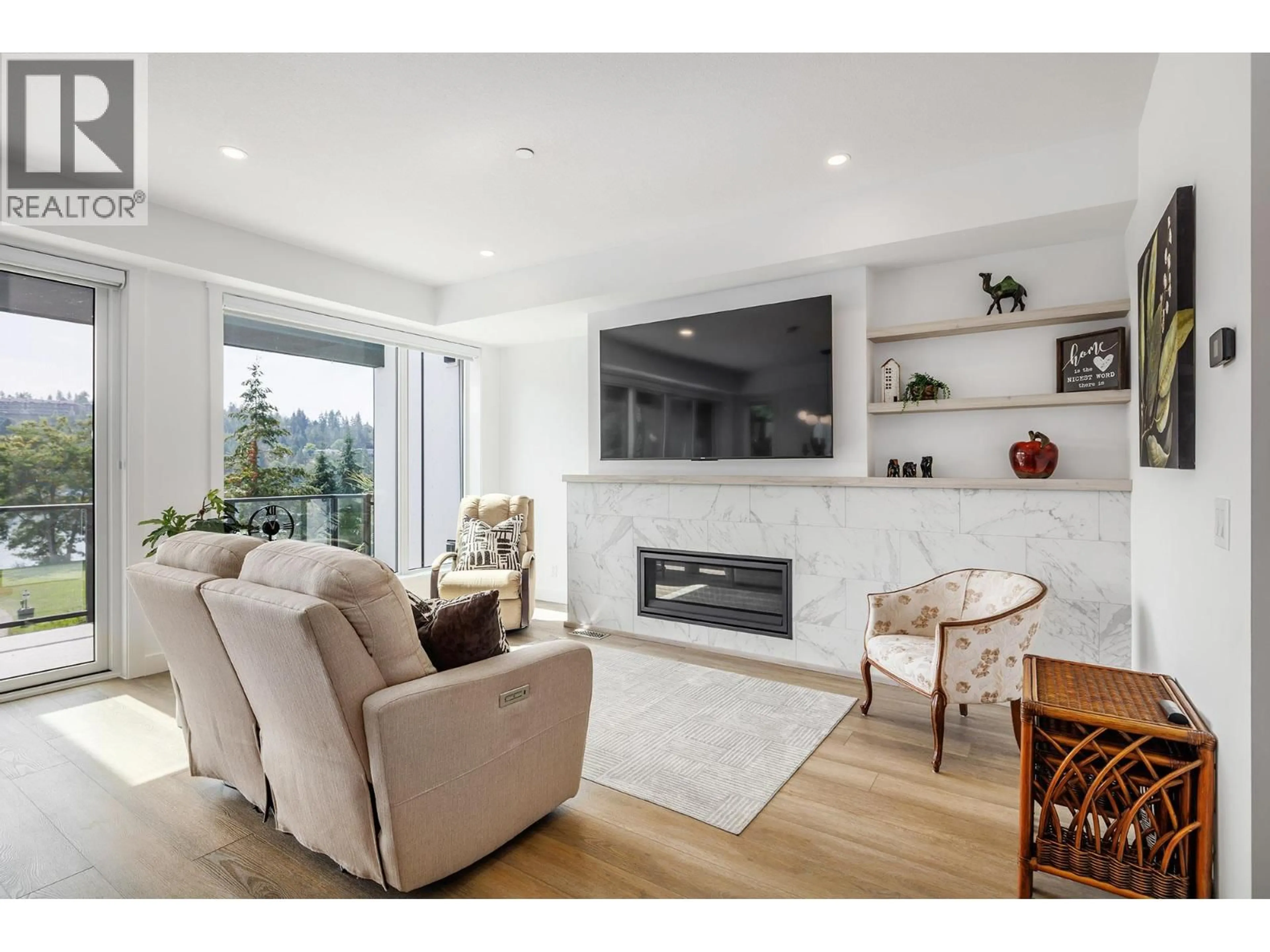 Living room with furniture, unknown for 115 - 2735 SHANNON LAKE ROAD, West Kelowna British Columbia V4T1V6