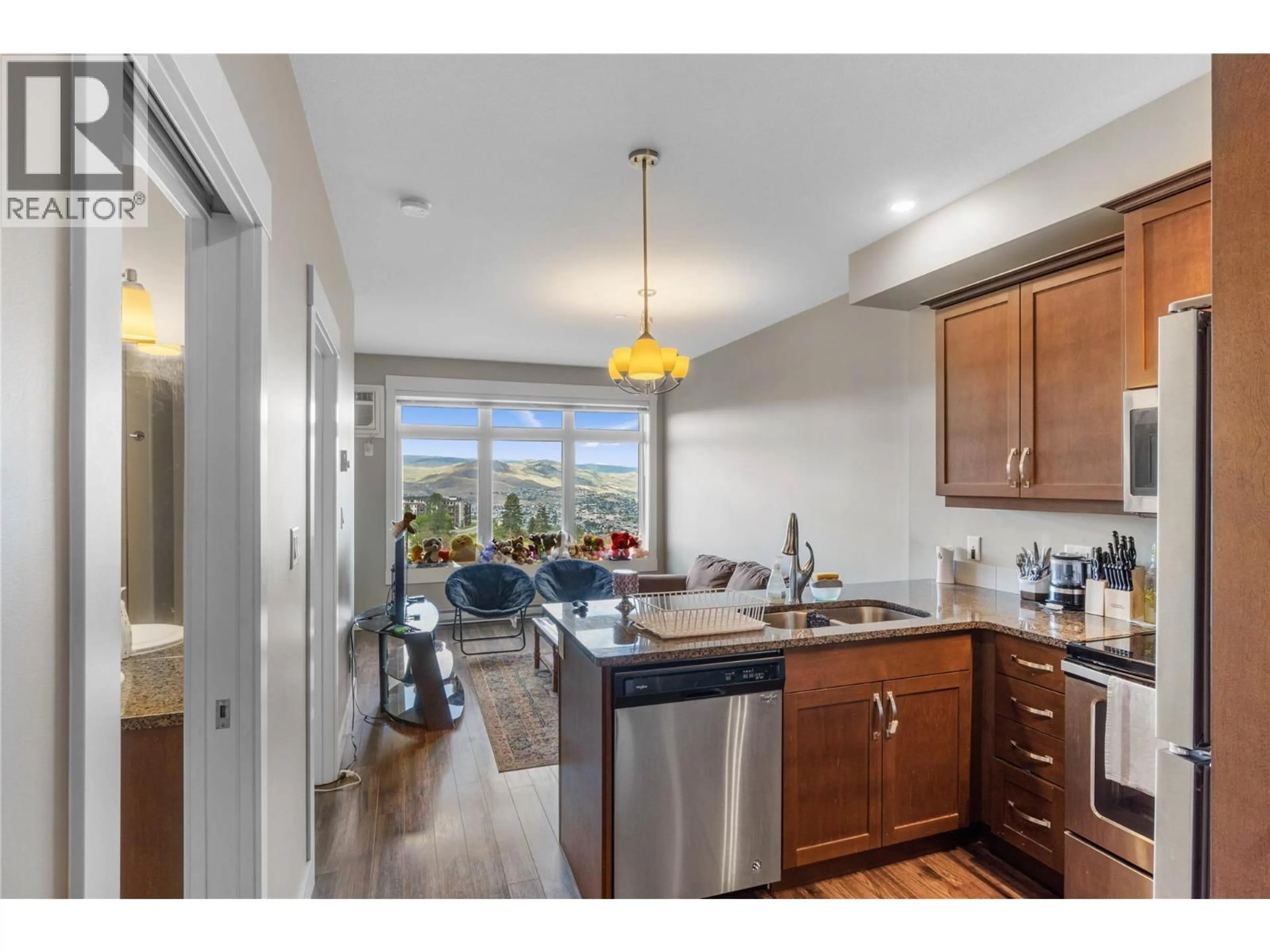 Open concept kitchen, unknown for 404 - 765 MCGILL ROAD, Kamloops British Columbia V2C0B7