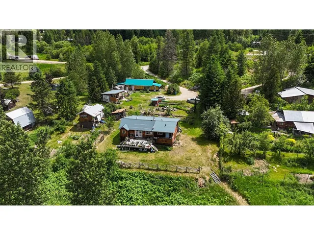 6123 TELFORD ROAD, Winlaw 2