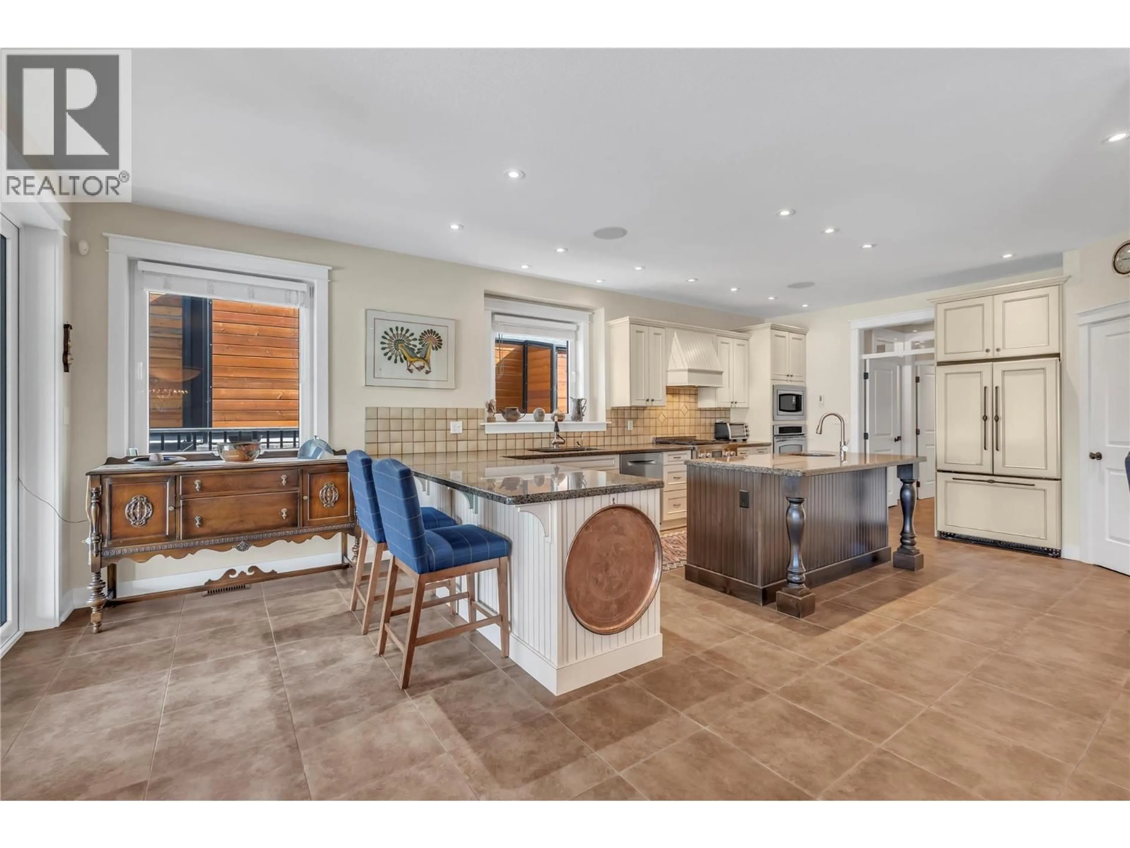 Open concept kitchen, ceramic/tile floor for 4 - 112 PENROSE COURT, Penticton British Columbia V2A9B6