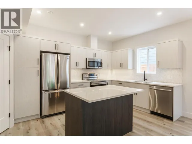 949 STOCKWELL AVENUE, Kelowna 4