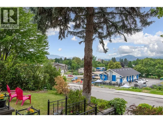 1537 LAKEVIEW STREET, Kelowna 2