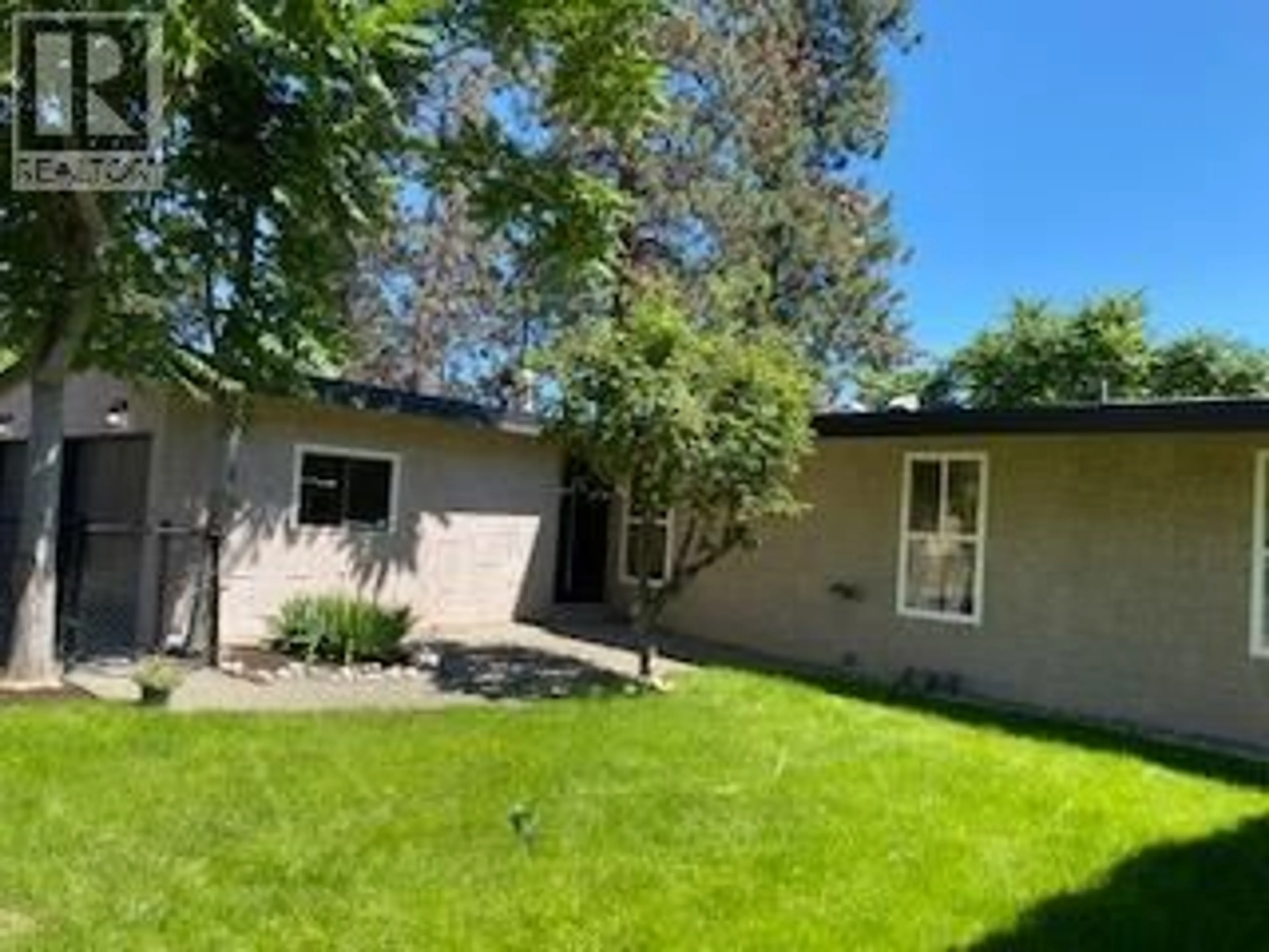 A pic from outside/outdoor area/front of a property/back of a property/a pic from drone, street for 2848 GLASGOW ROAD, West Kelowna British Columbia V4T1J7