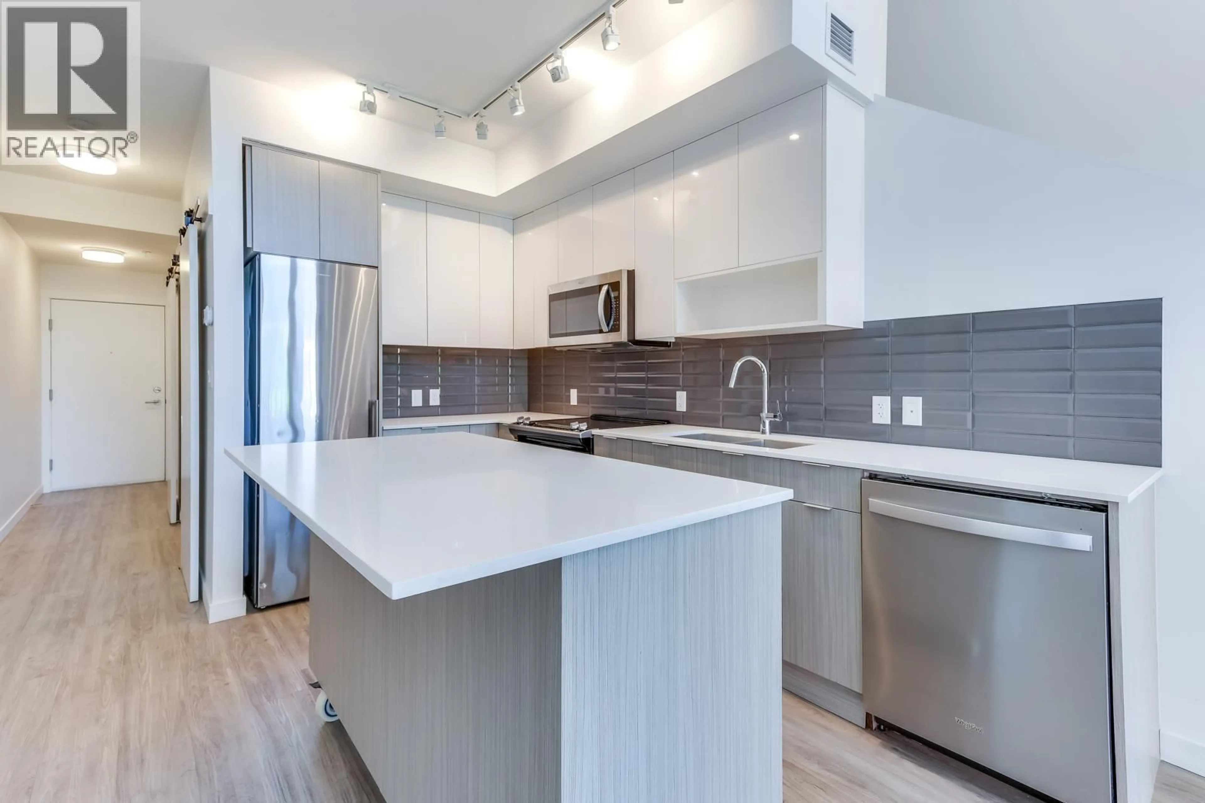 Open concept kitchen, unknown for 102 - 1775 CHAPMAN PLACE, Kelowna British Columbia V1Y0G3
