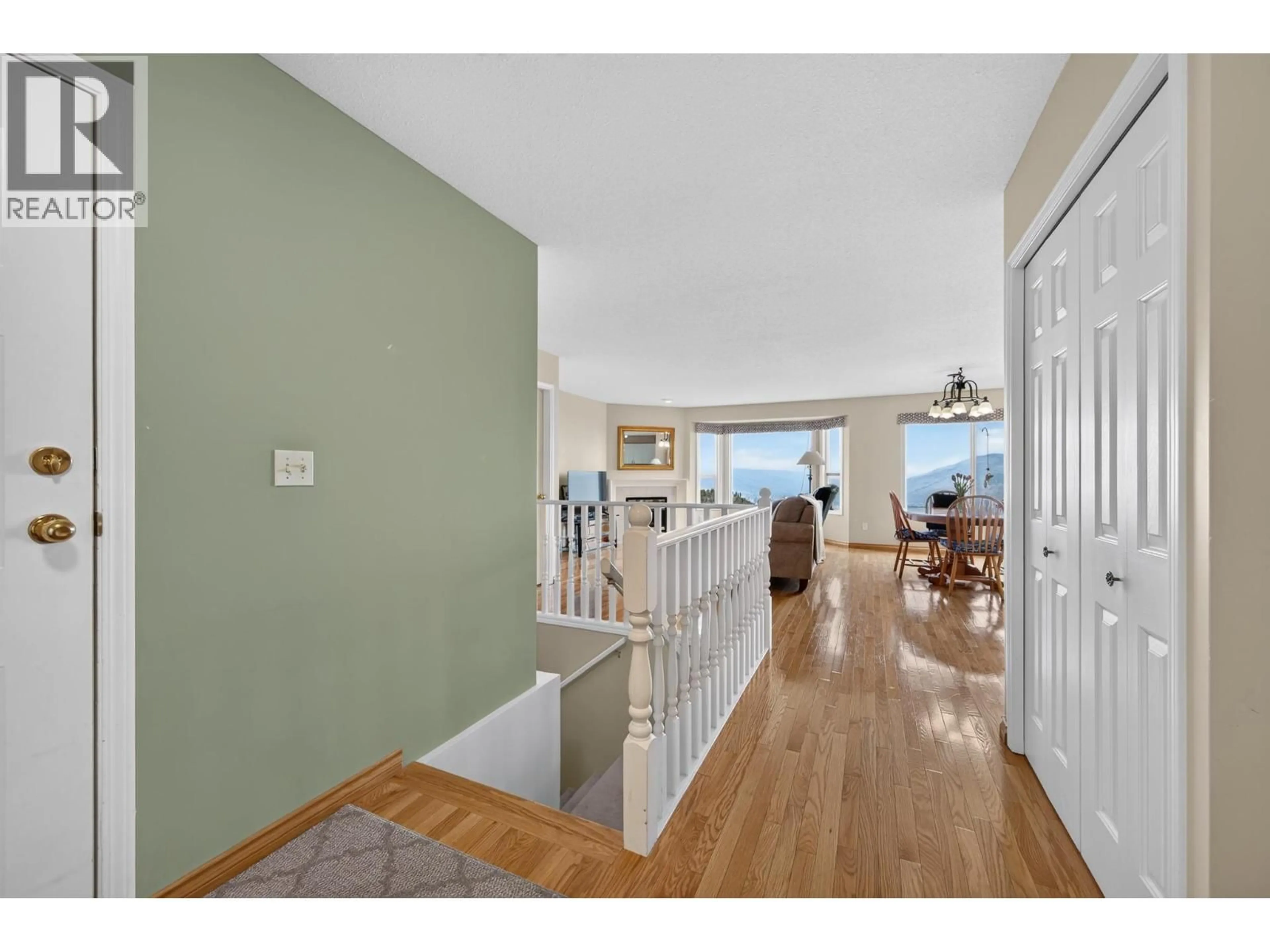 Indoor entryway for 95 - 2022 PACIFIC WAY, Kamloops British Columbia V1S1T1